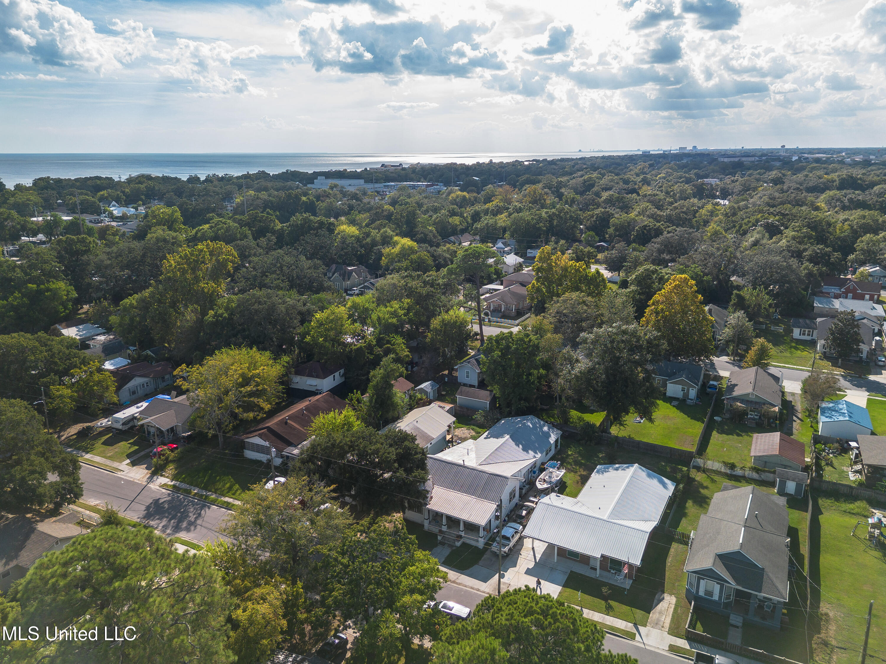 251 Santini Street Property Photo 20