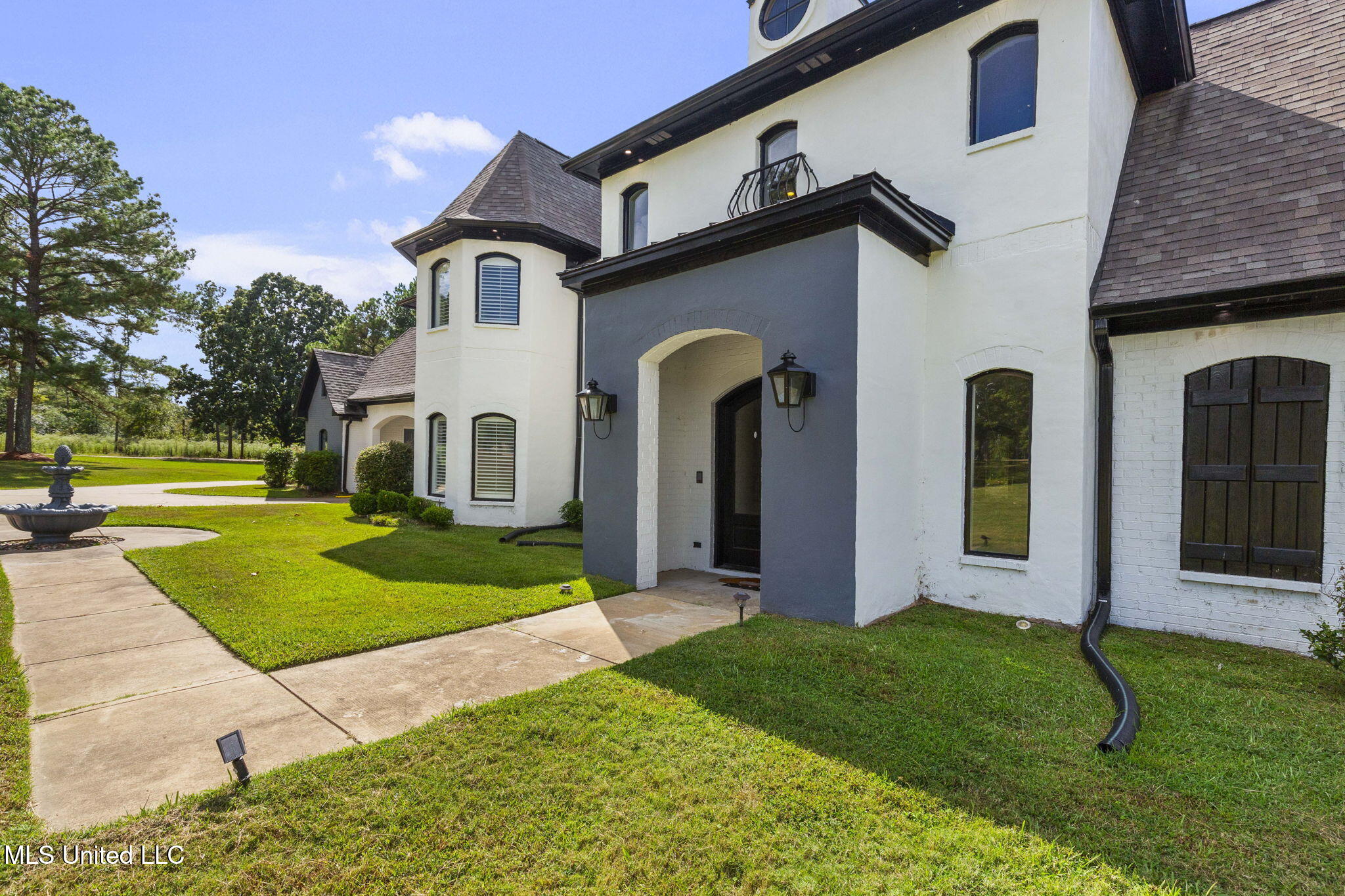 131 Lakeshire Parkway Property Photo 15