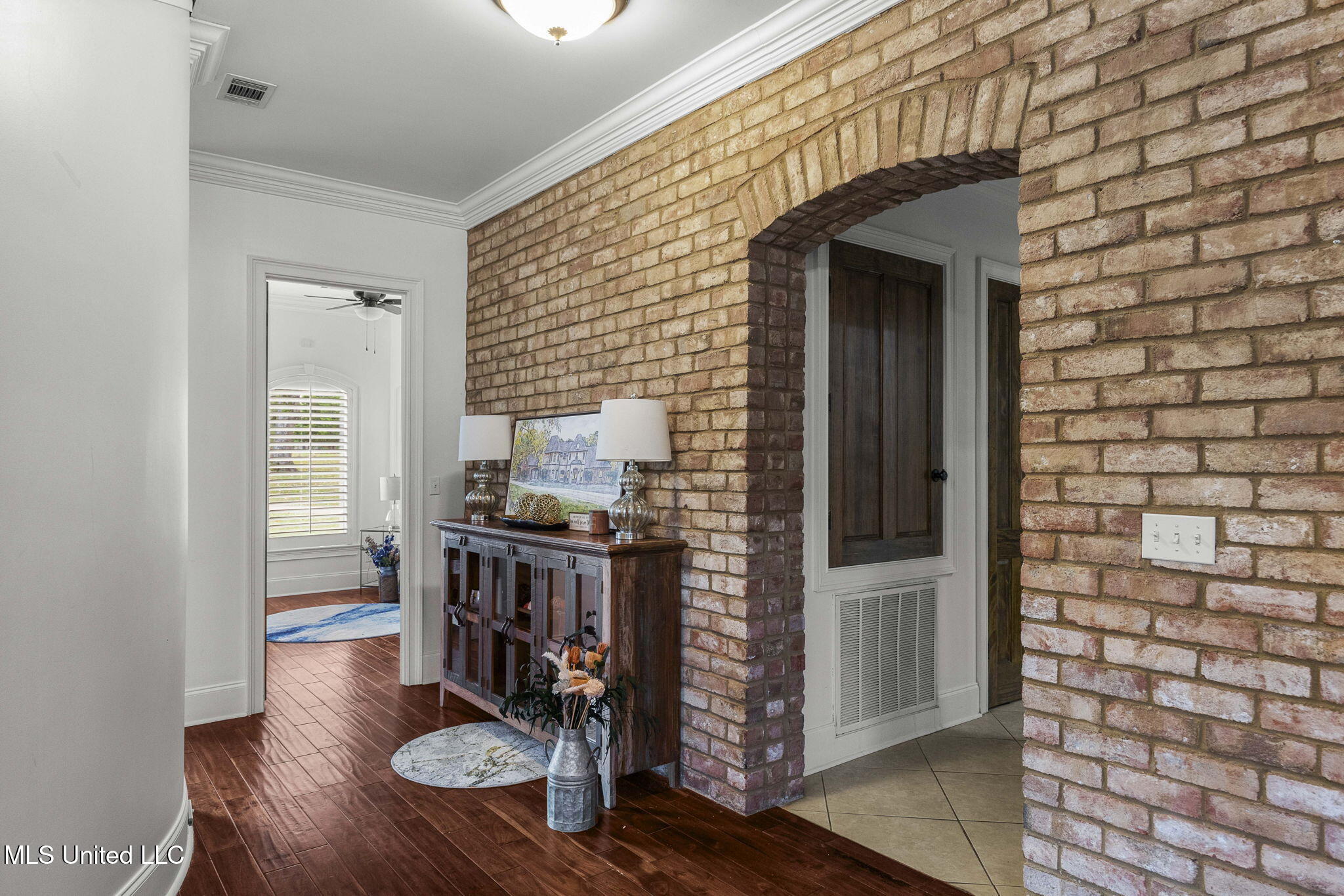 131 Lakeshire Parkway Property Photo 32