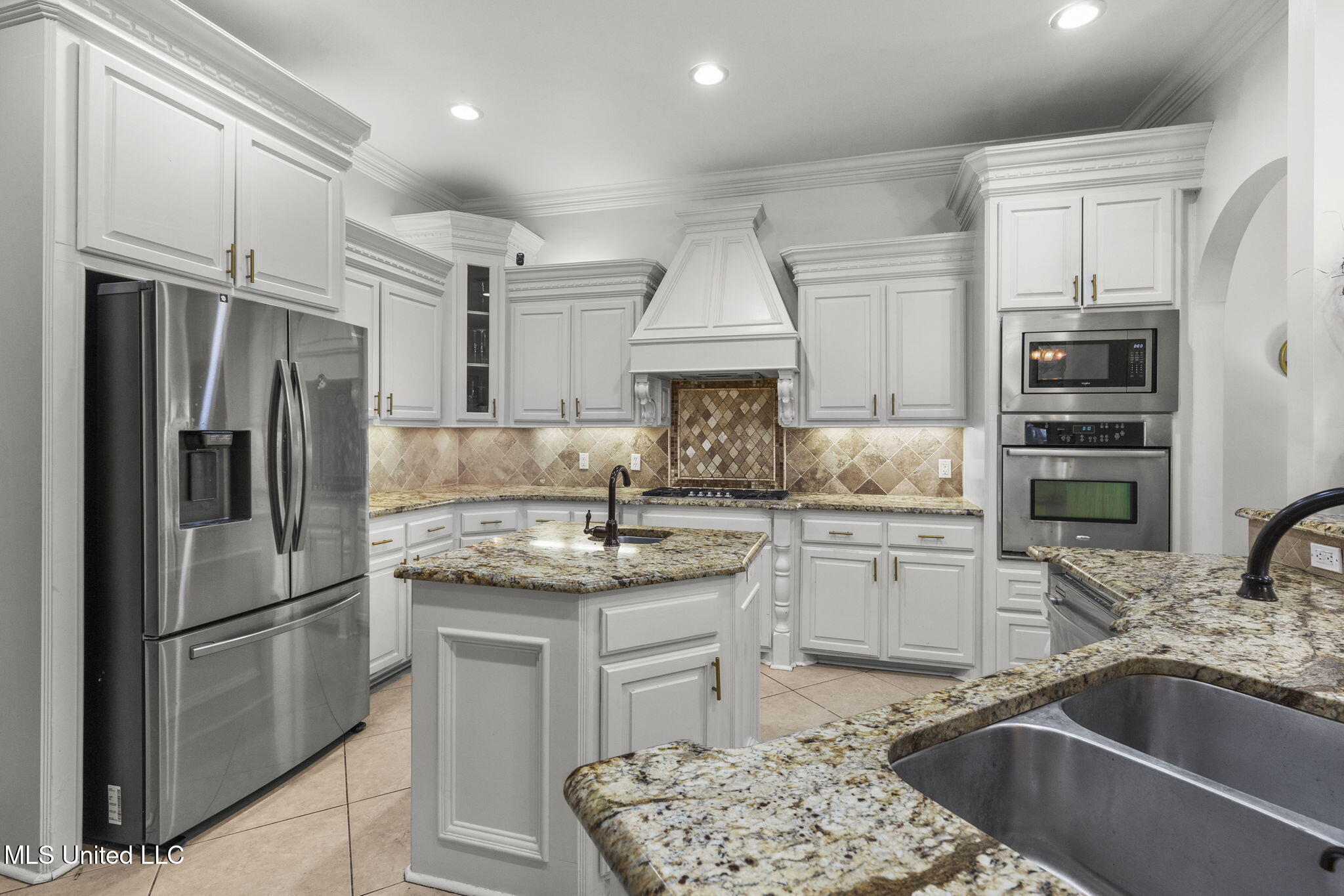 131 Lakeshire Parkway Property Photo 40