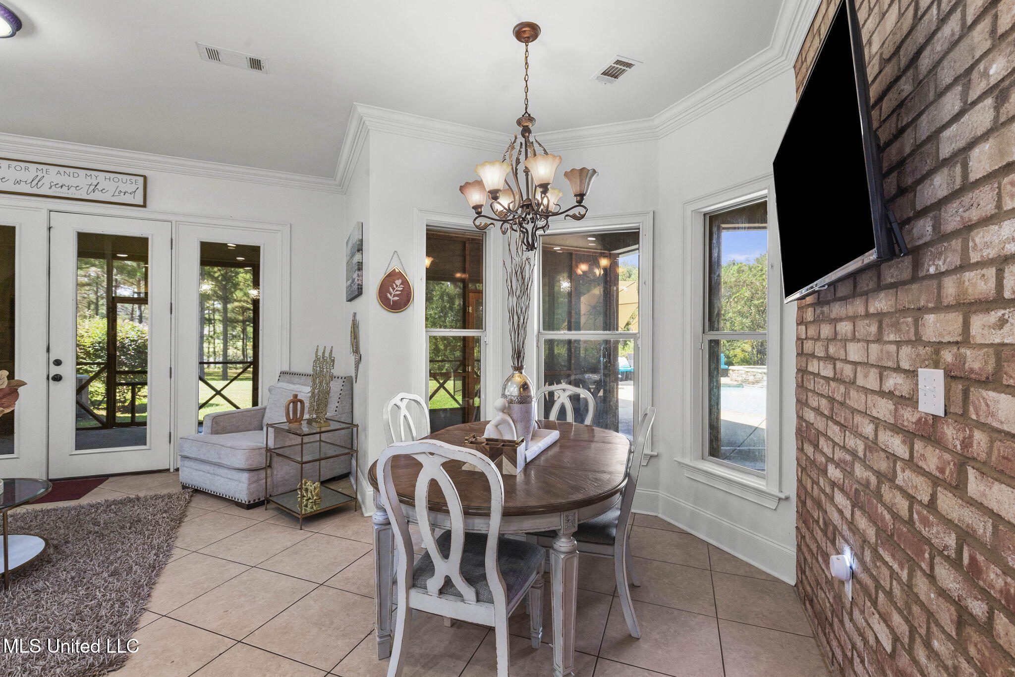 131 Lakeshire Parkway Property Photo 49