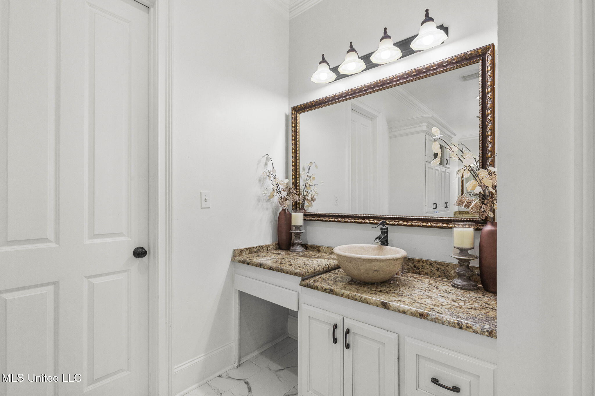 131 Lakeshire Parkway Property Photo 81