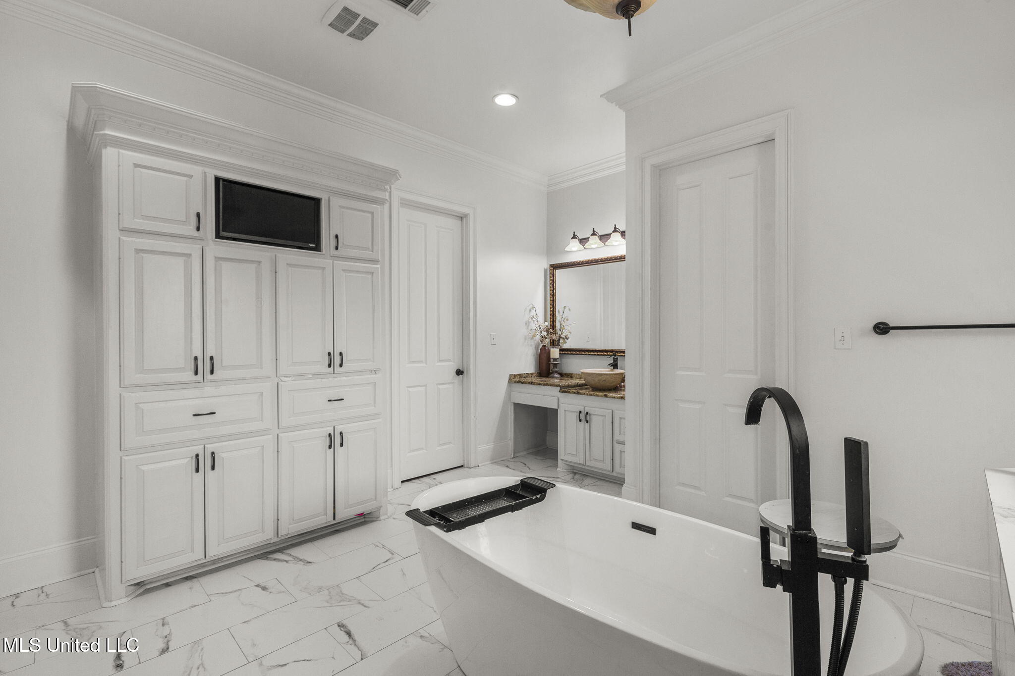 131 Lakeshire Parkway Property Photo 85