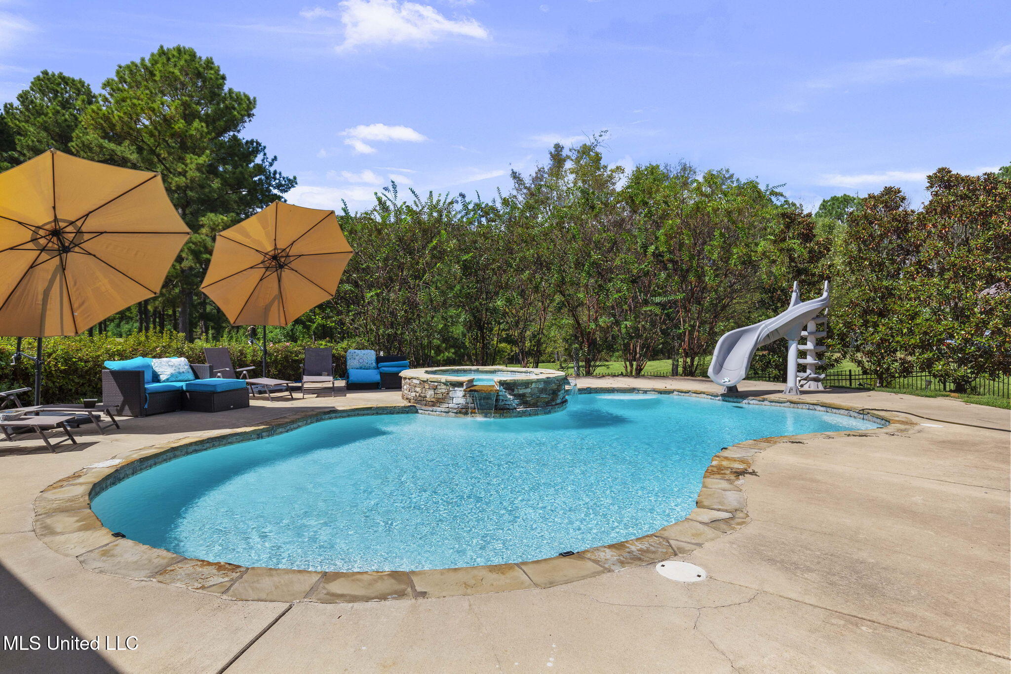 131 Lakeshire Parkway Property Photo 87