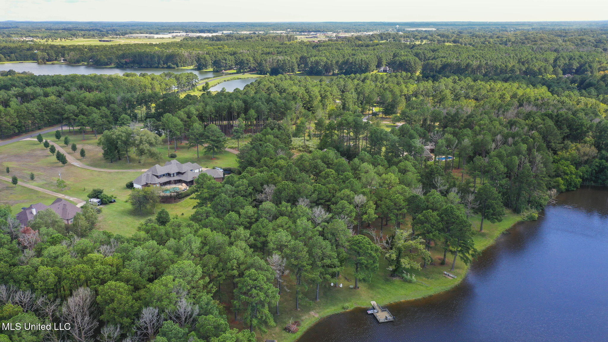 131 Lakeshire Parkway Property Photo 128