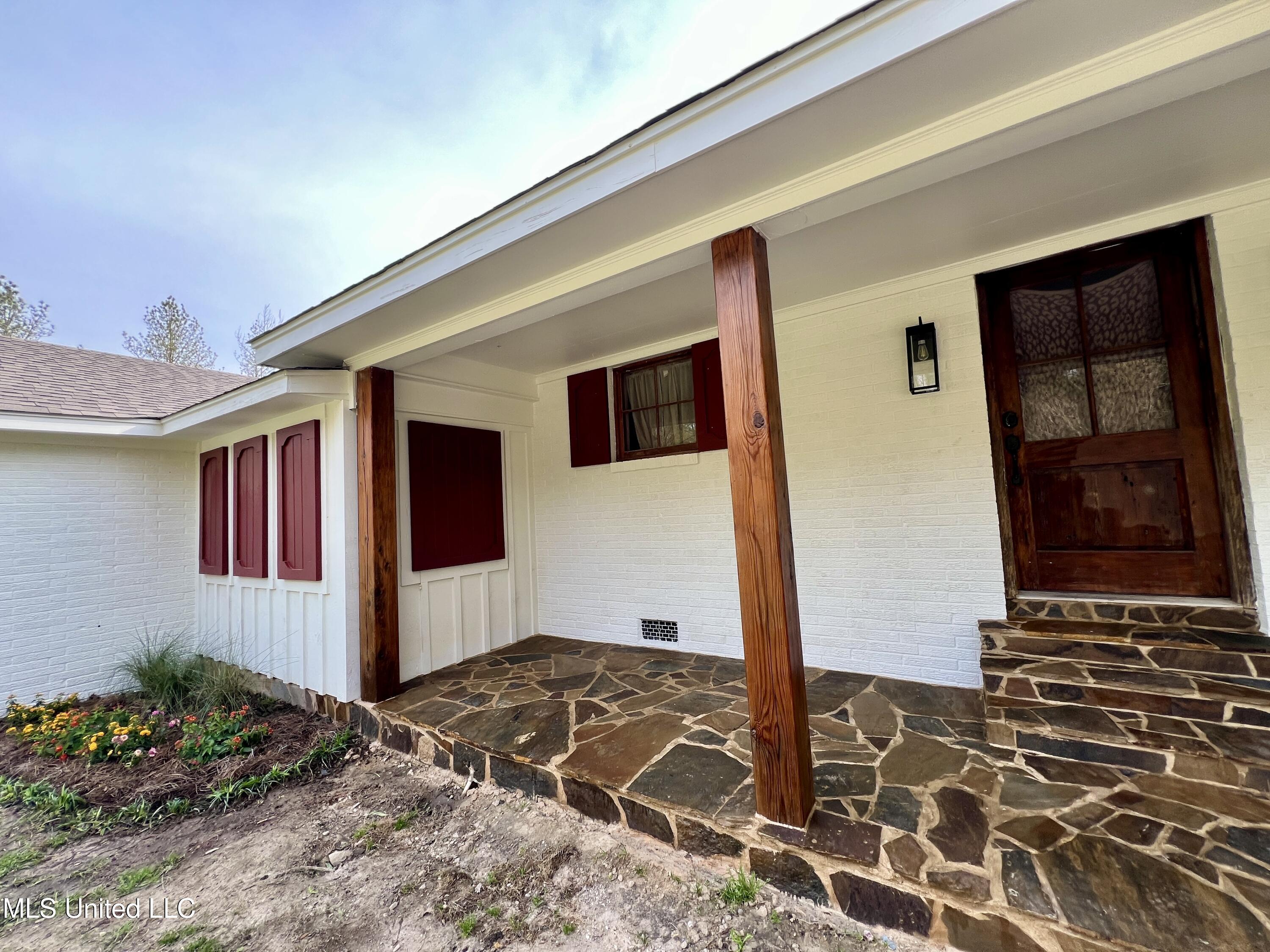 1882 Hwy 541 Property Photo 1