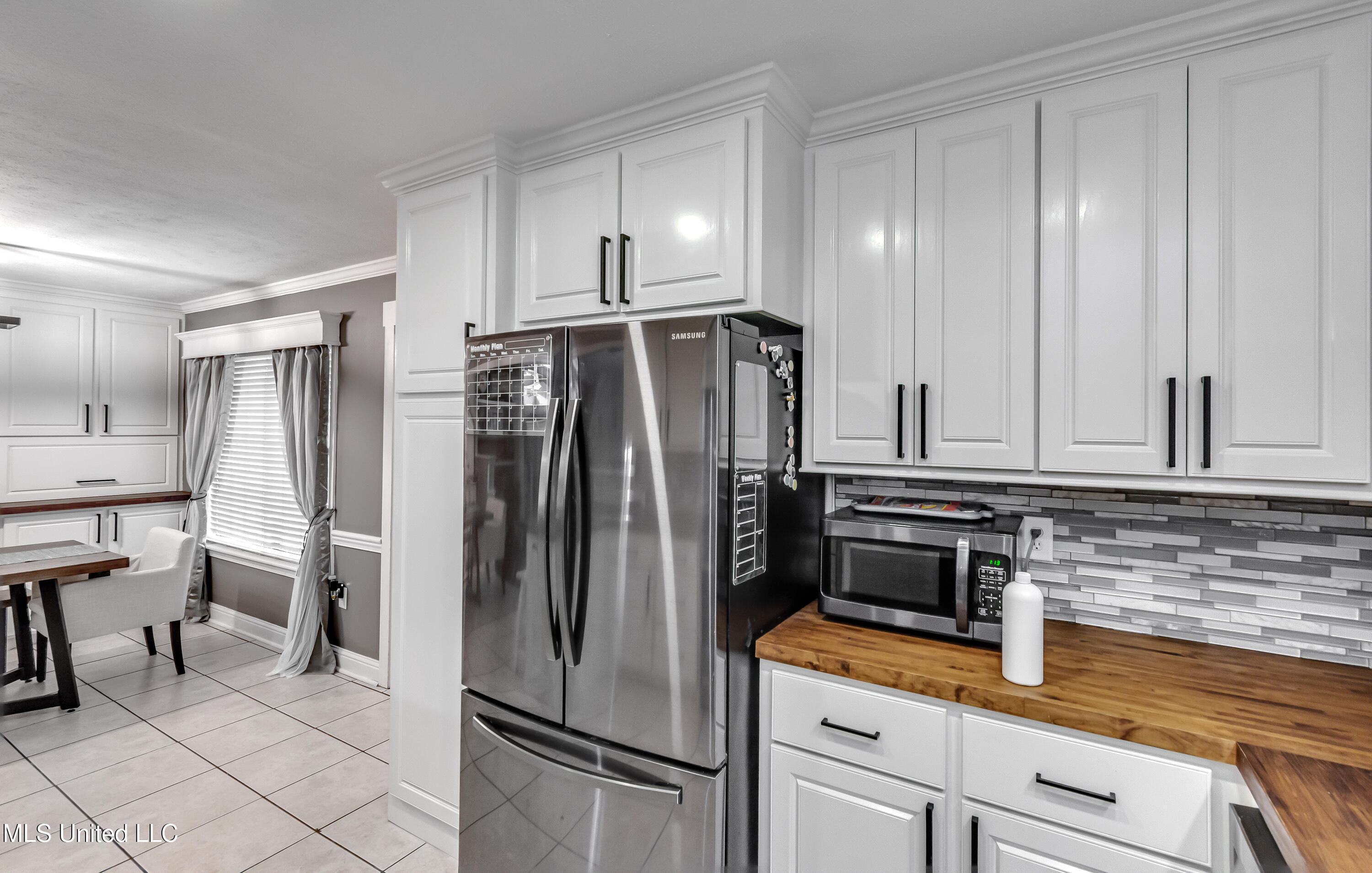 2720 N Sycamore Cove Property Photo 17