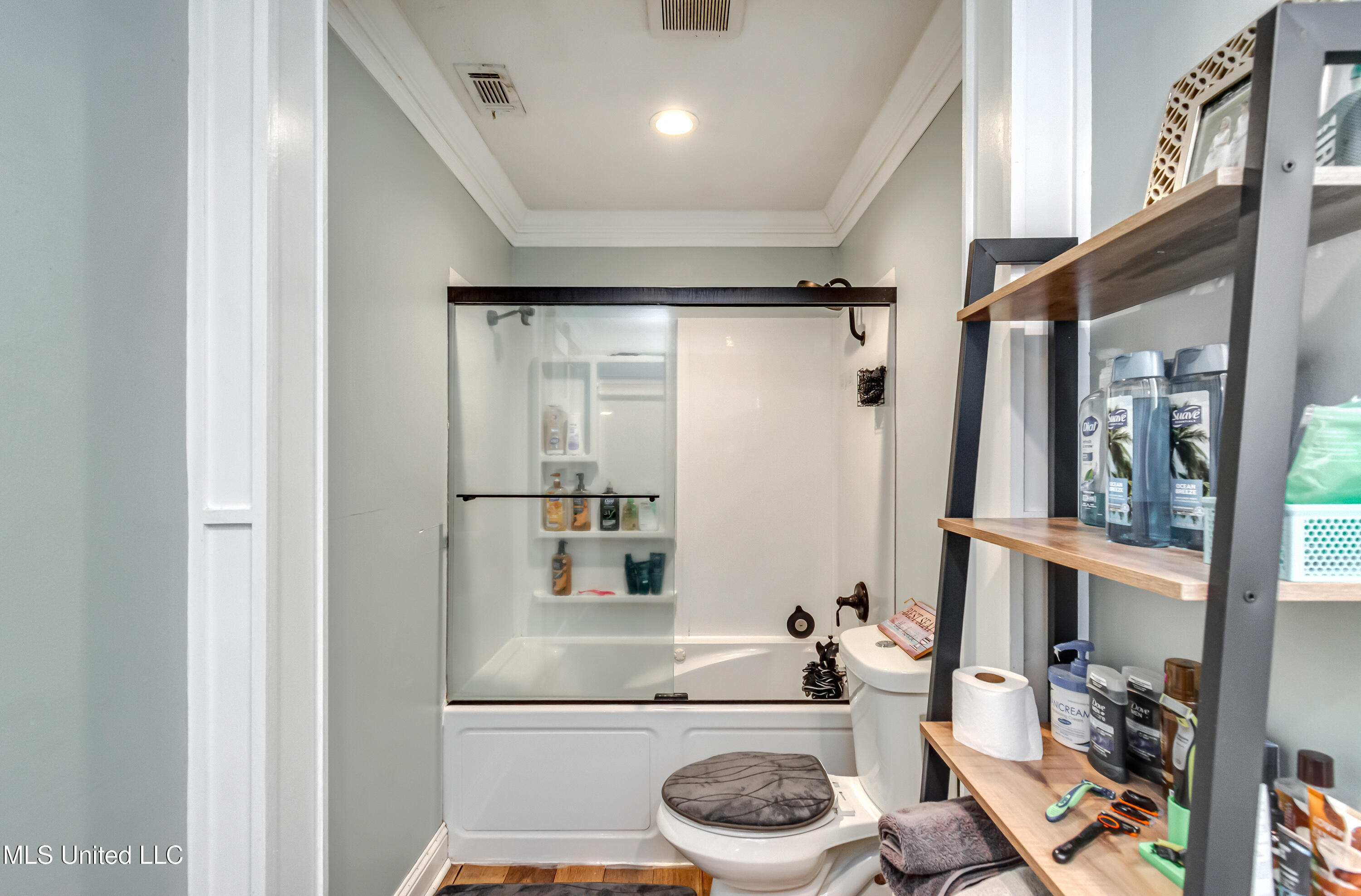 2720 N Sycamore Cove Property Photo 25