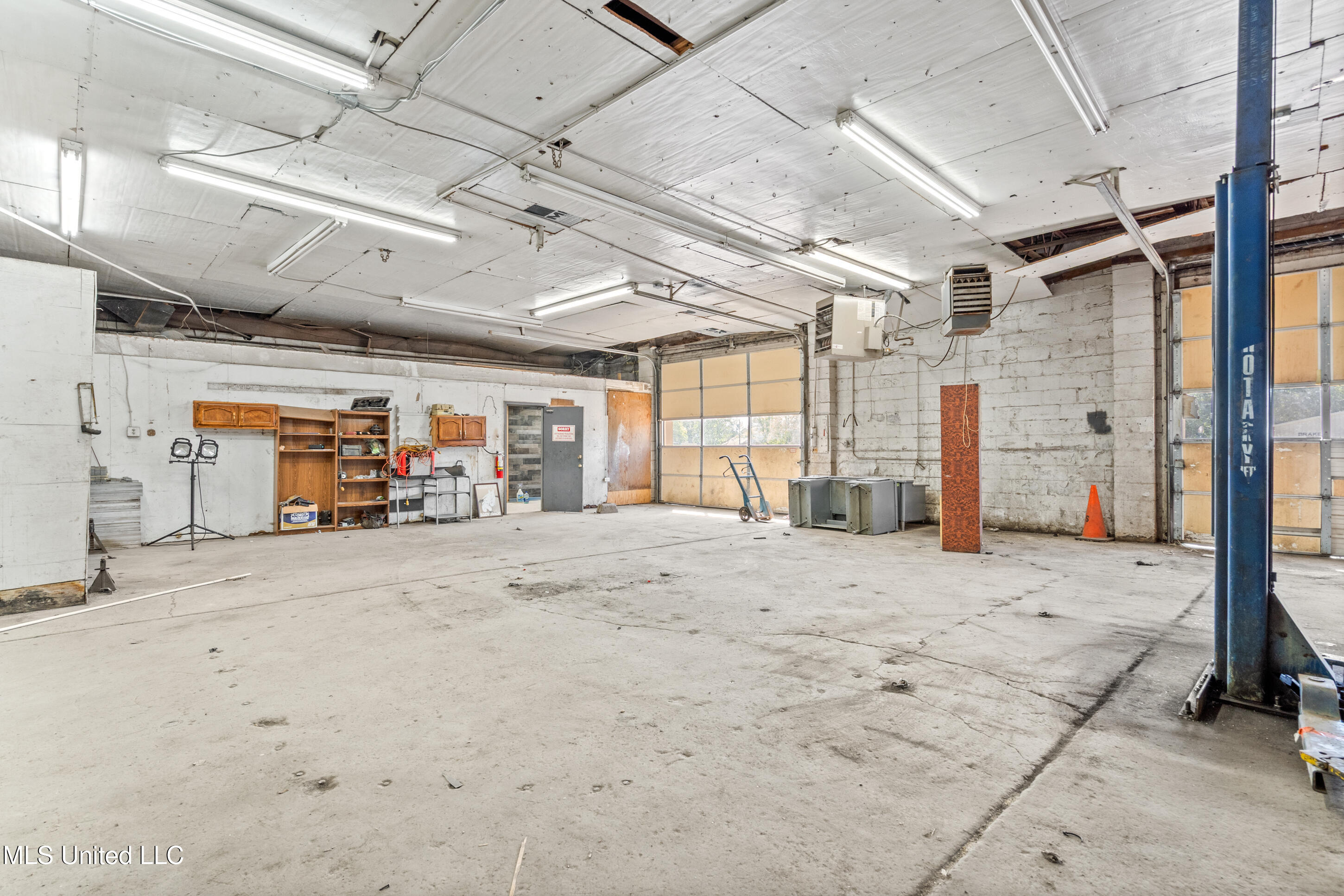 8432&8438 Highway 51 N Property Photo 13