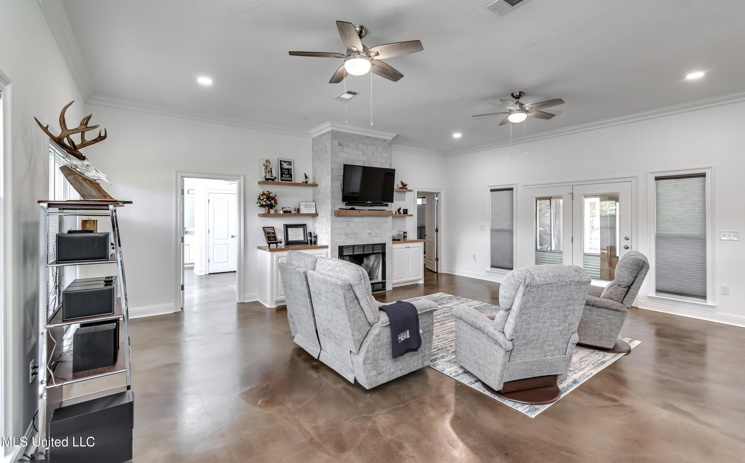 418 Barksdale Road Property Photo 10