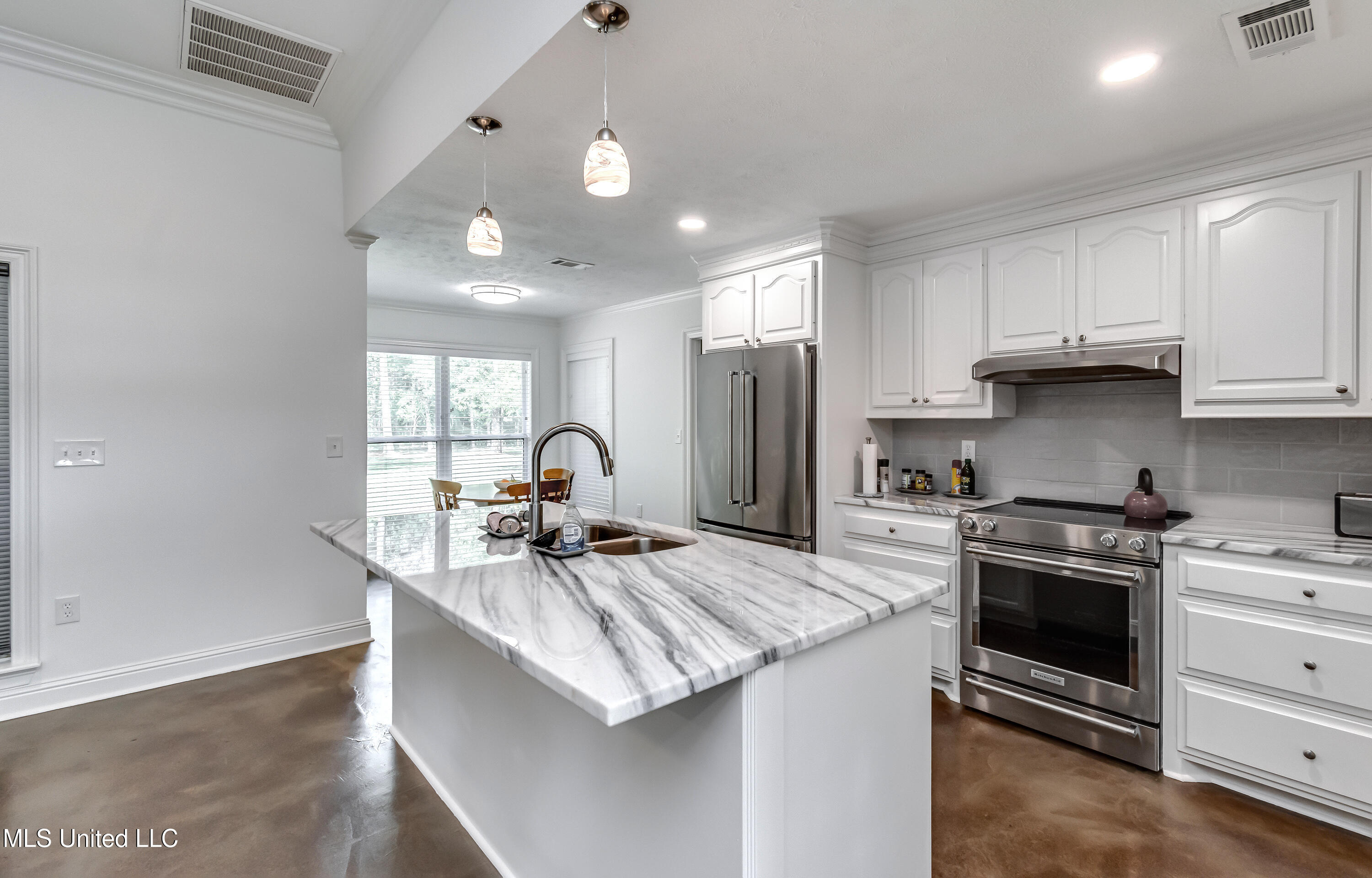 418 Barksdale Road Property Photo 17