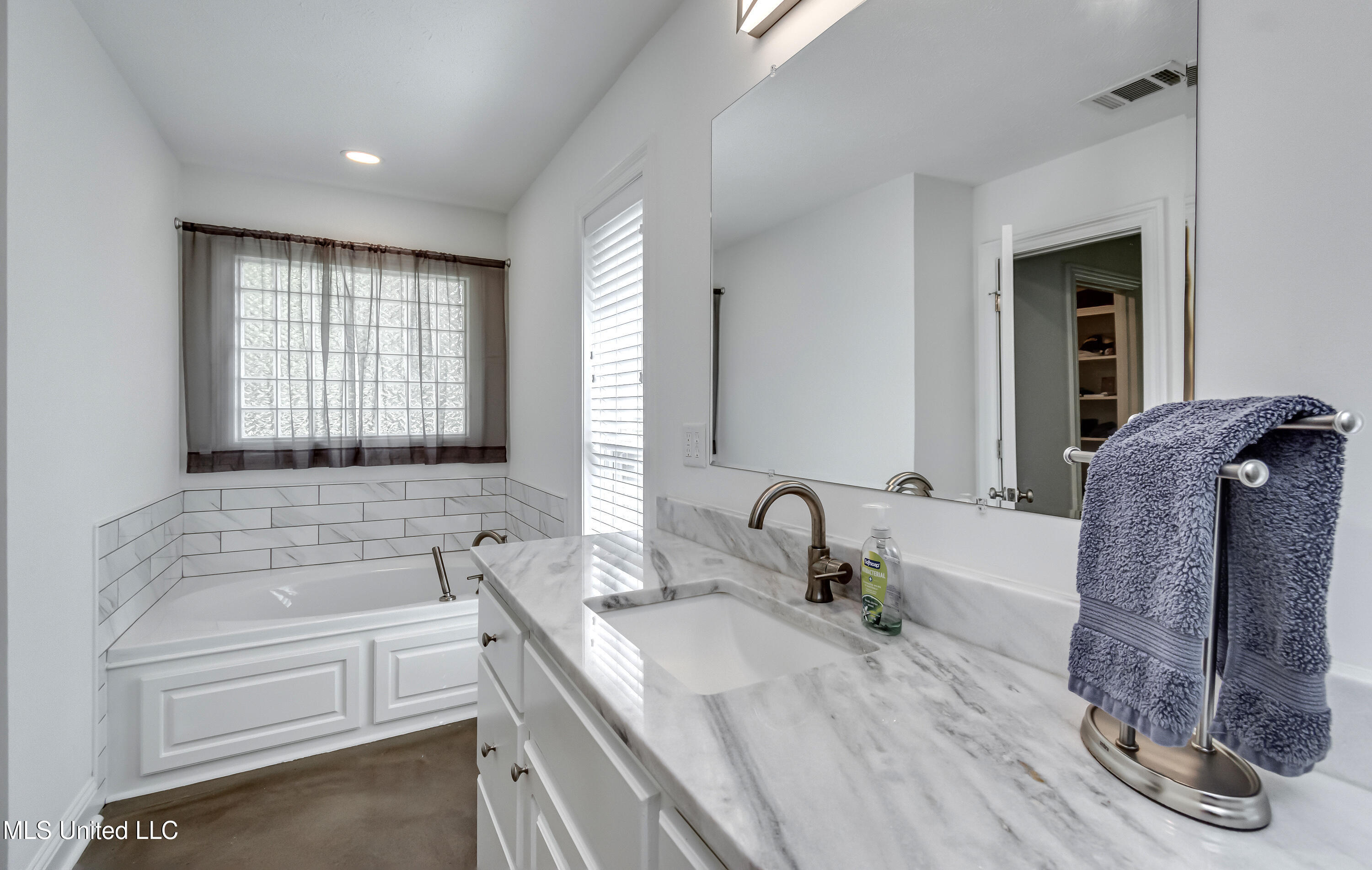 418 Barksdale Road Property Photo 45