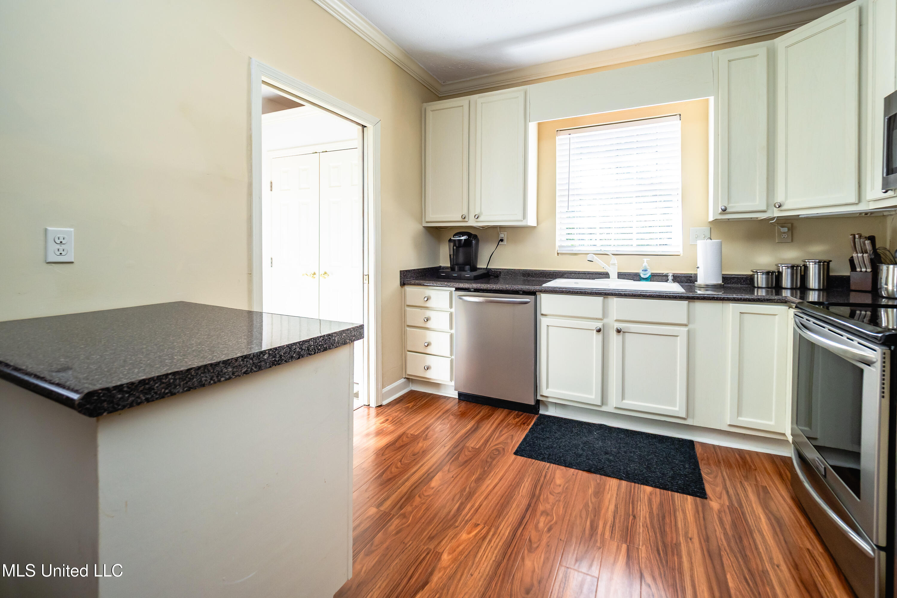 511 Mccluer Road Property Photo 14