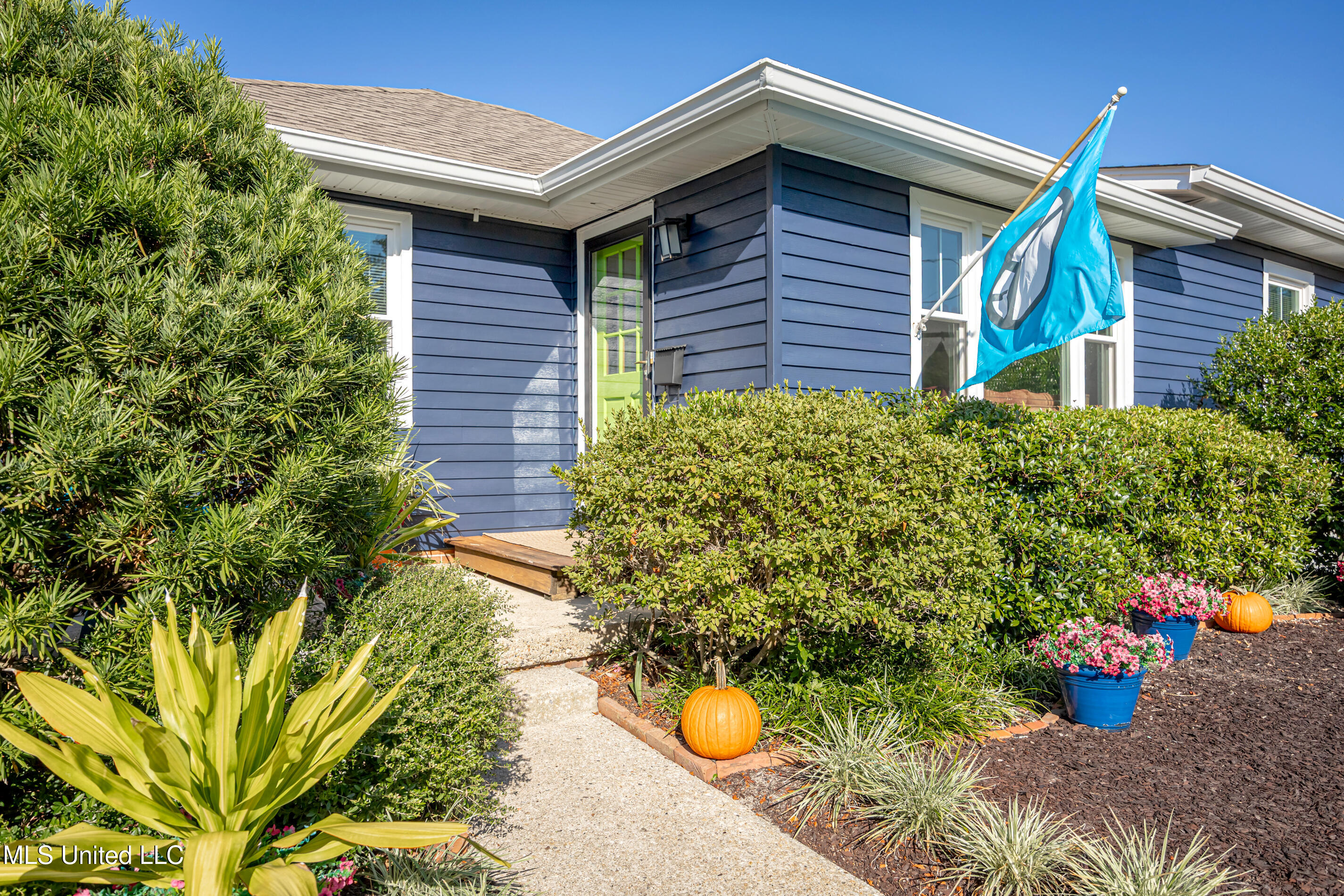 171 Miramar Avenue Property Photo 5