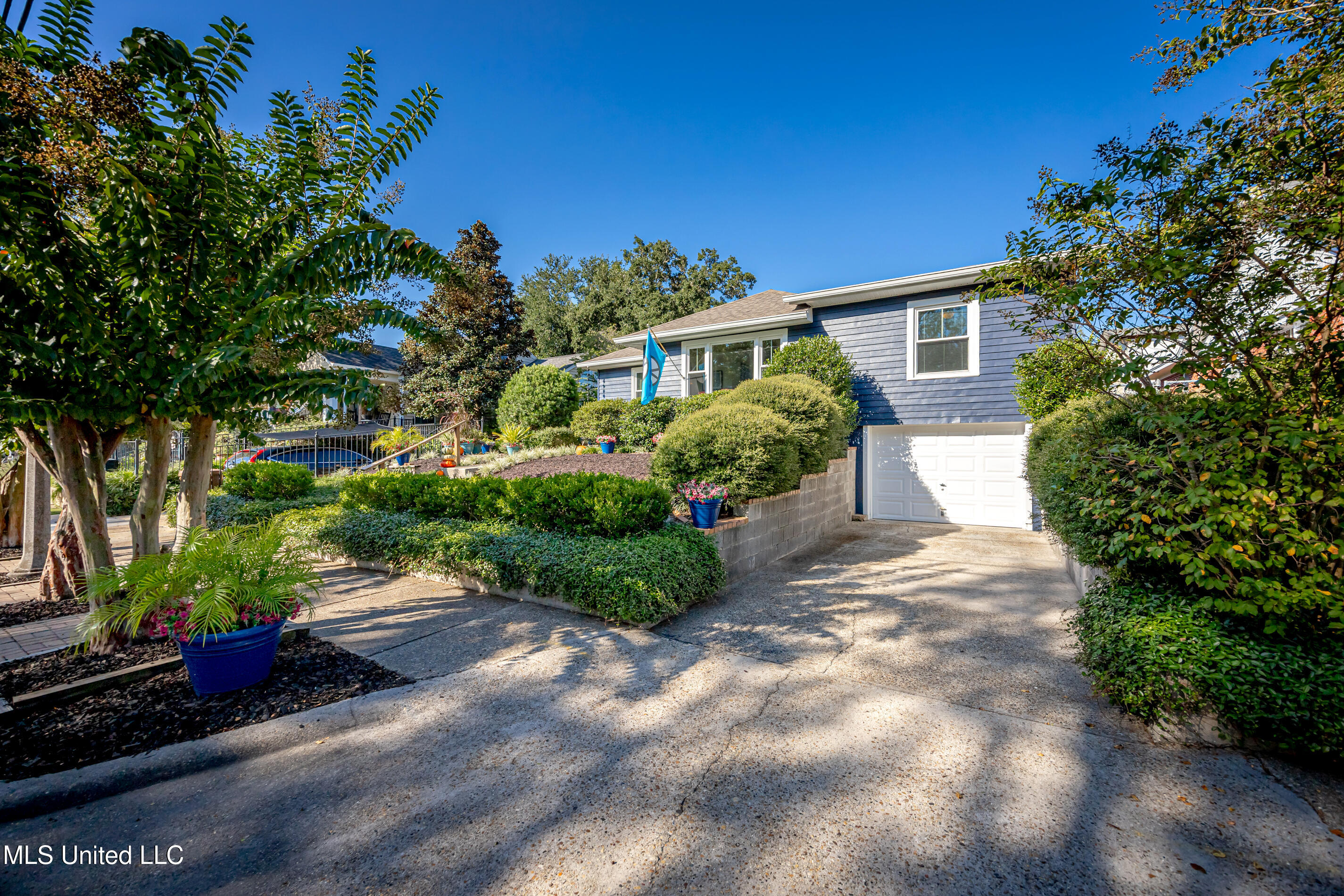 171 Miramar Avenue Property Photo 8