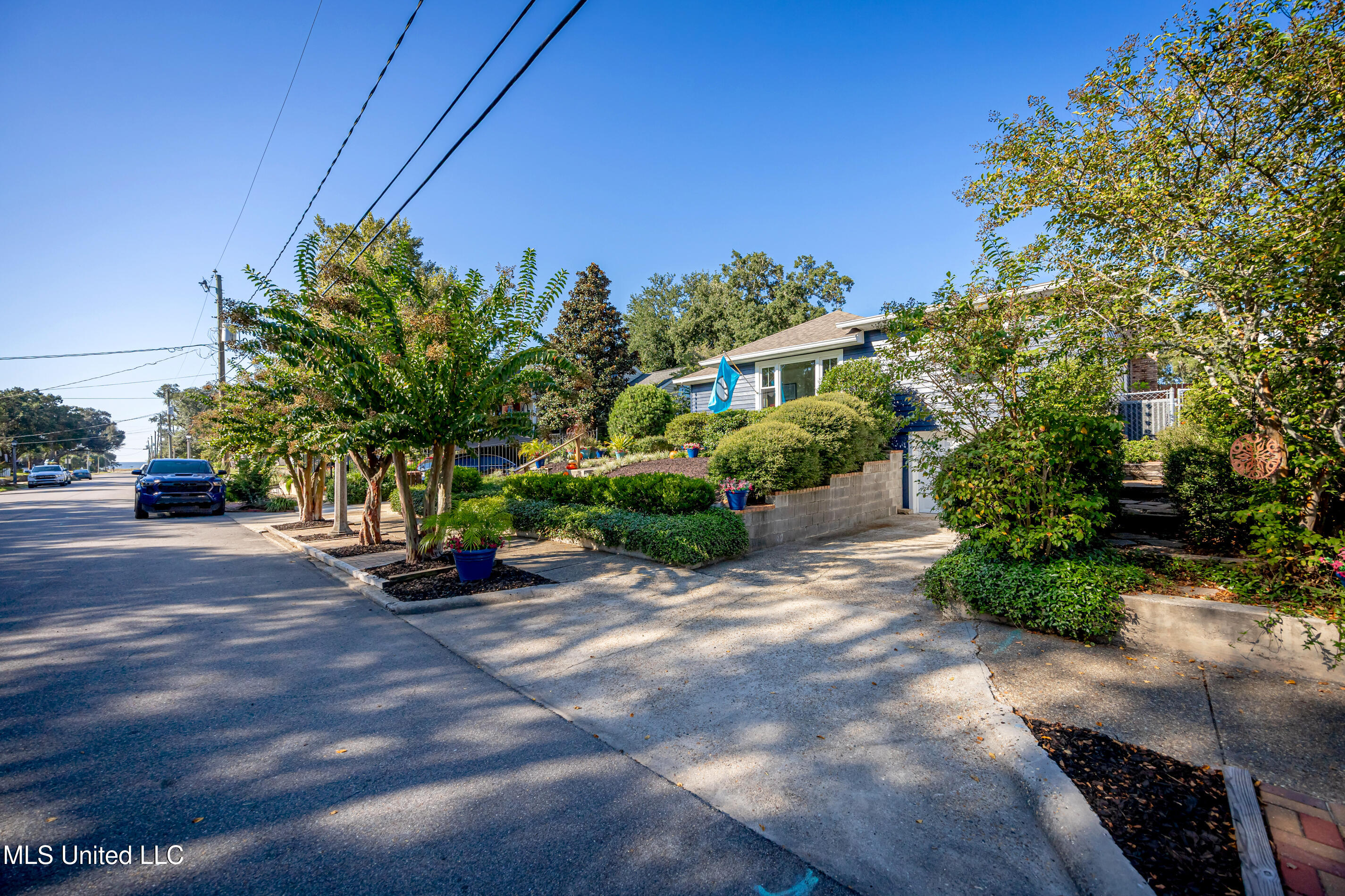171 Miramar Avenue Property Photo 9
