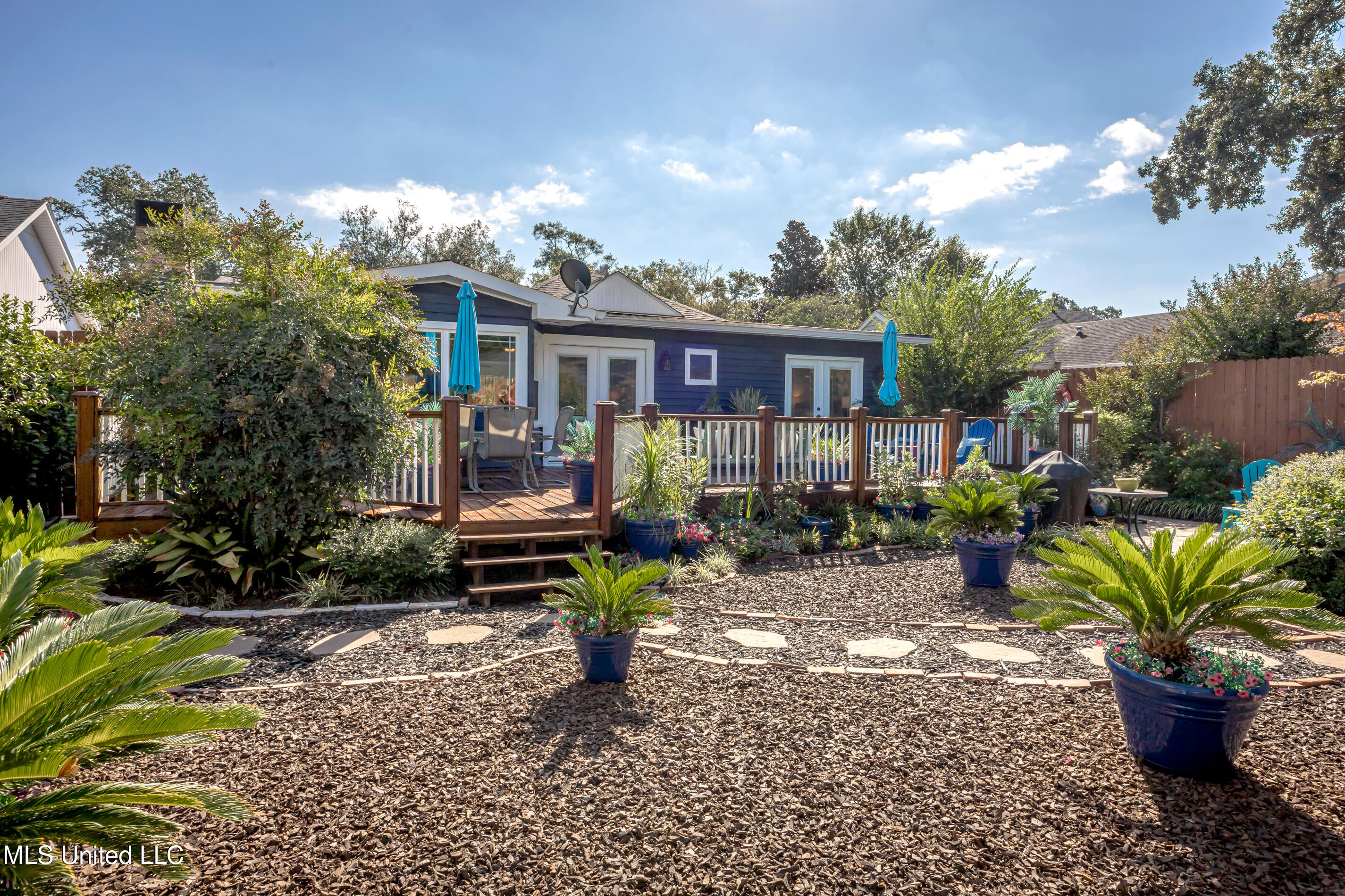 171 Miramar Avenue Property Photo 100