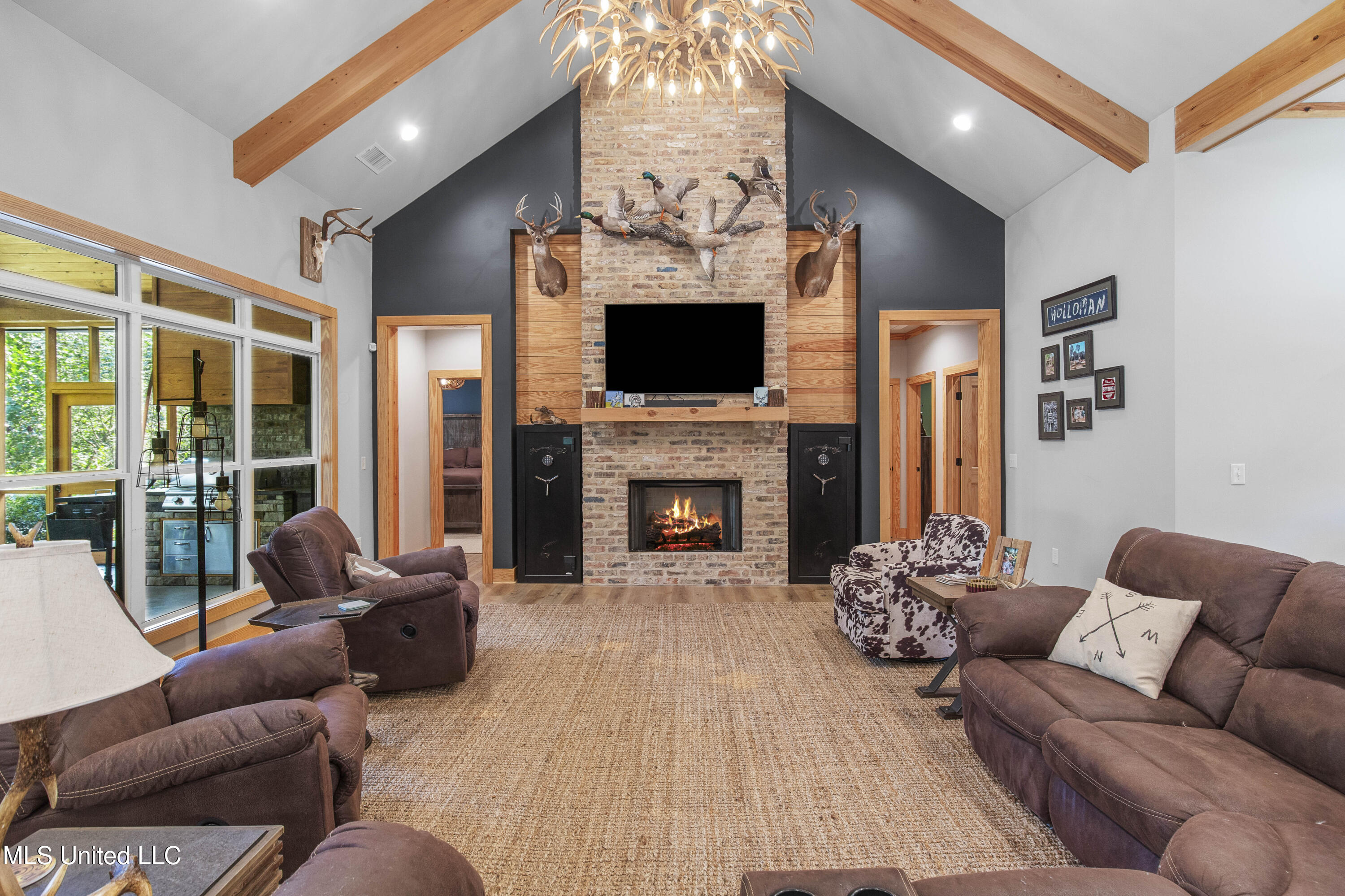 2233 Holloman Road Property Photo 5