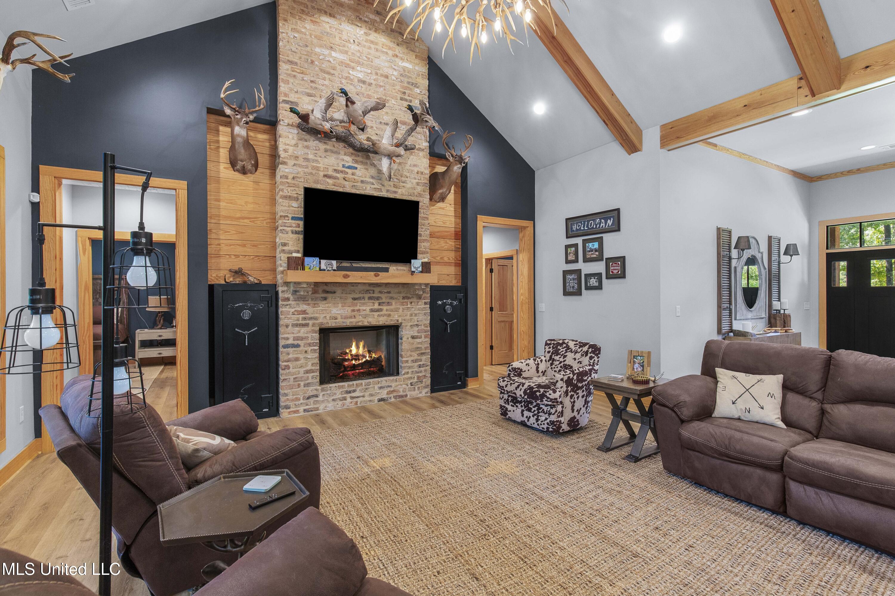 2233 Holloman Road Property Photo 6