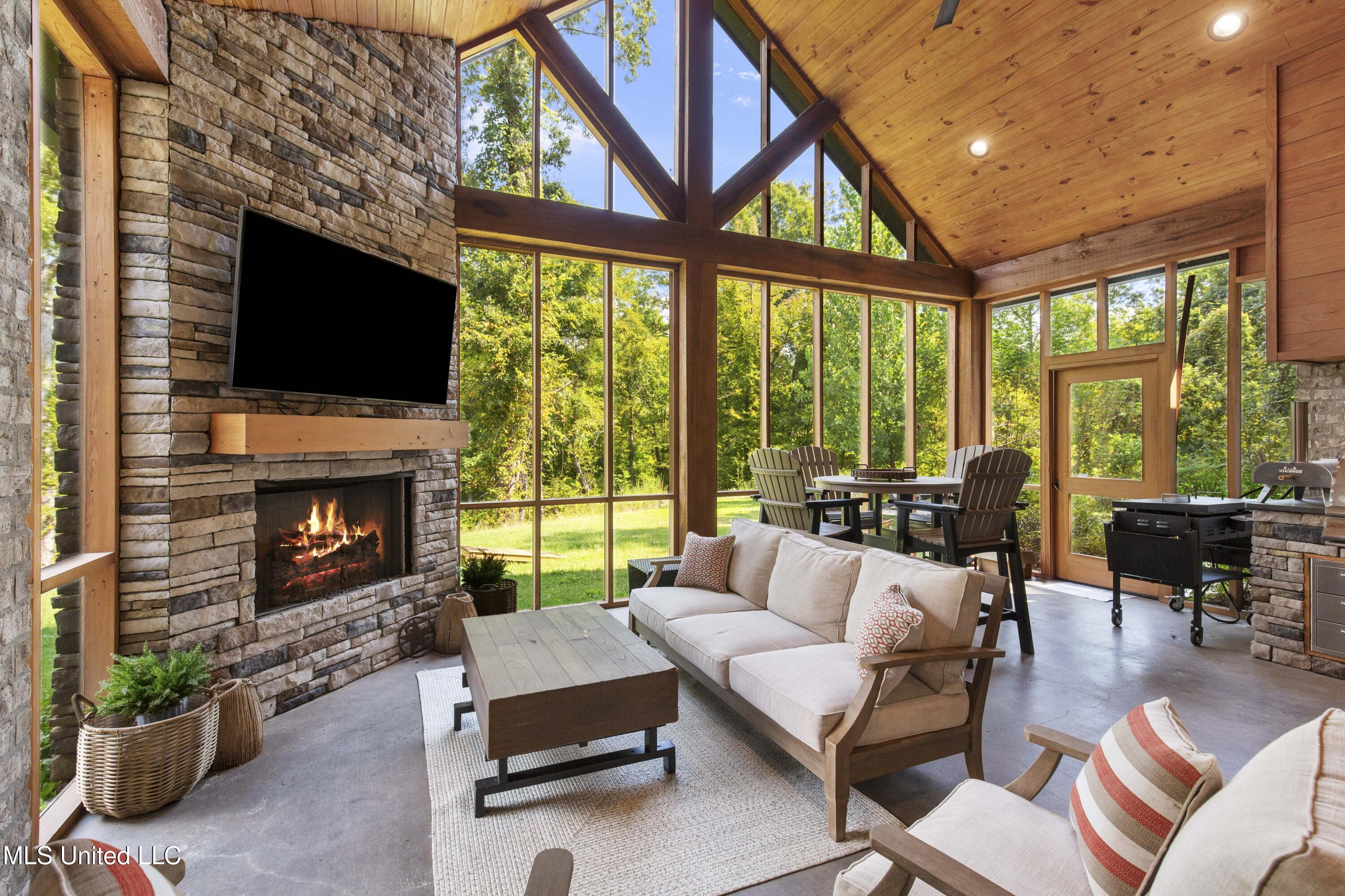 2233 Holloman Road Property Photo 28