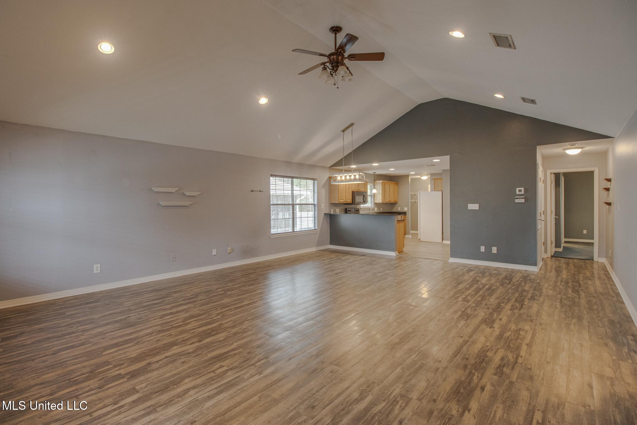 131 Northwood Drive Property Photo 6