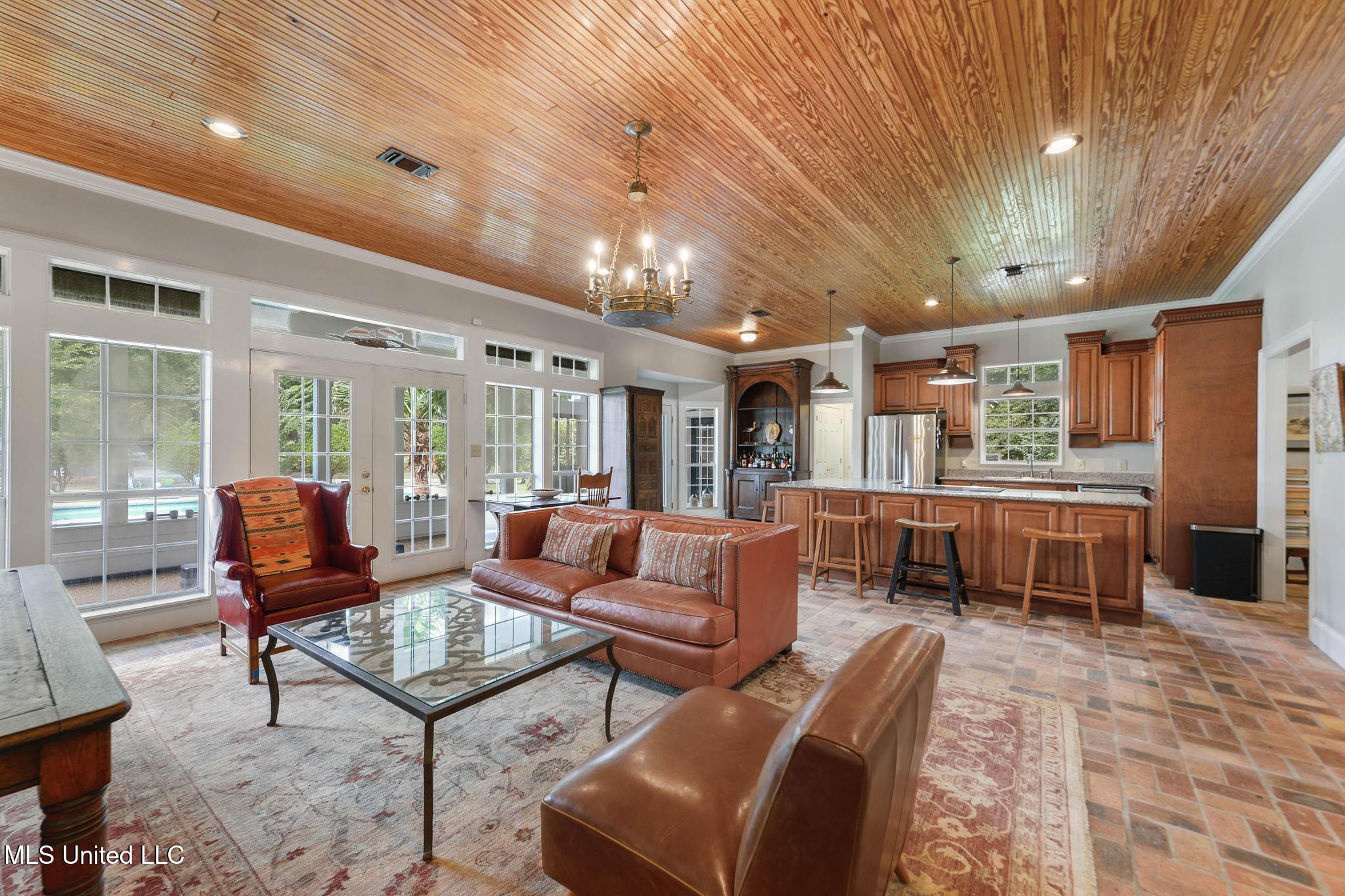 26240 Eddy Road Property Photo 9