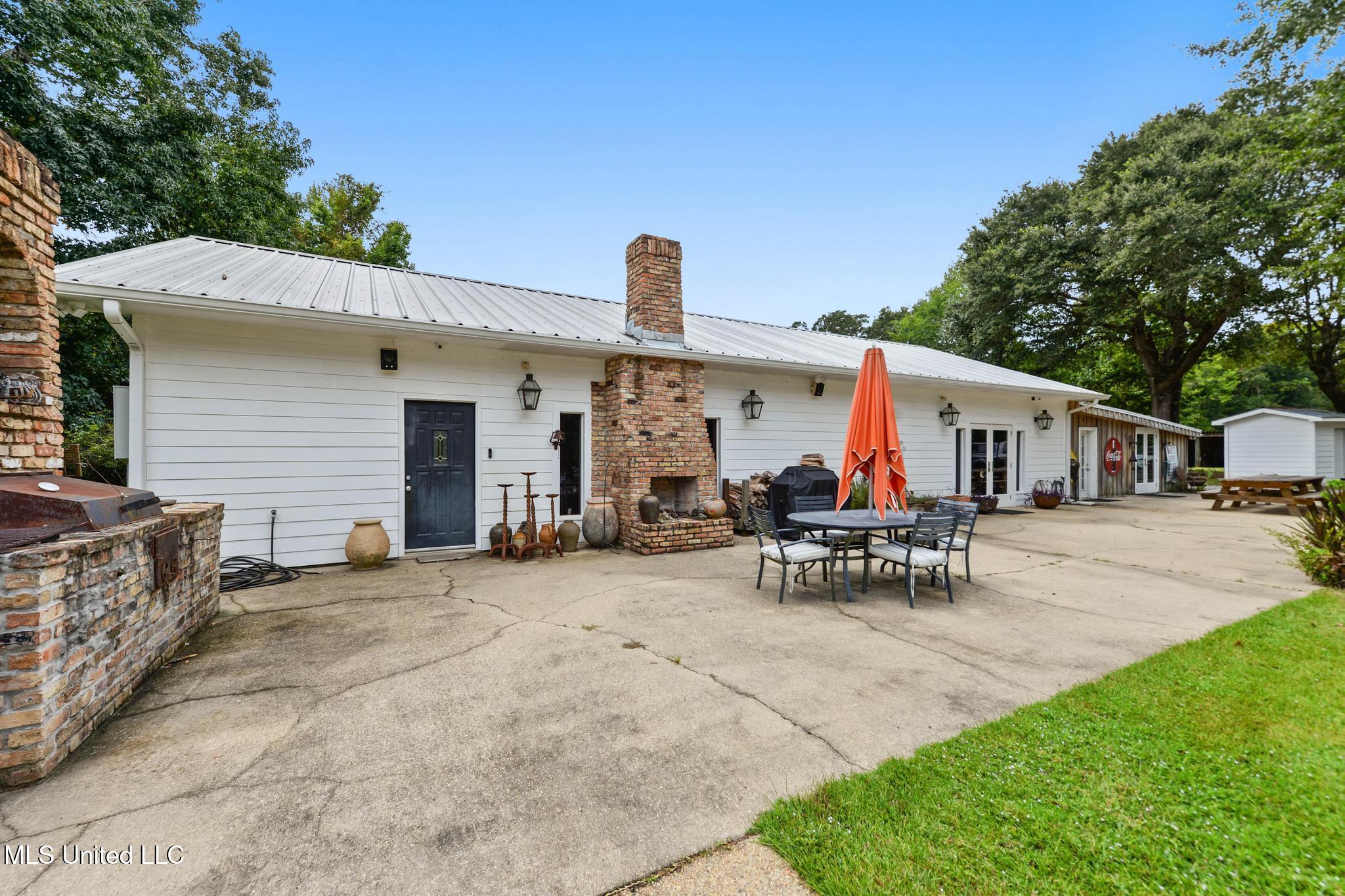 26240 Eddy Road Property Photo 34