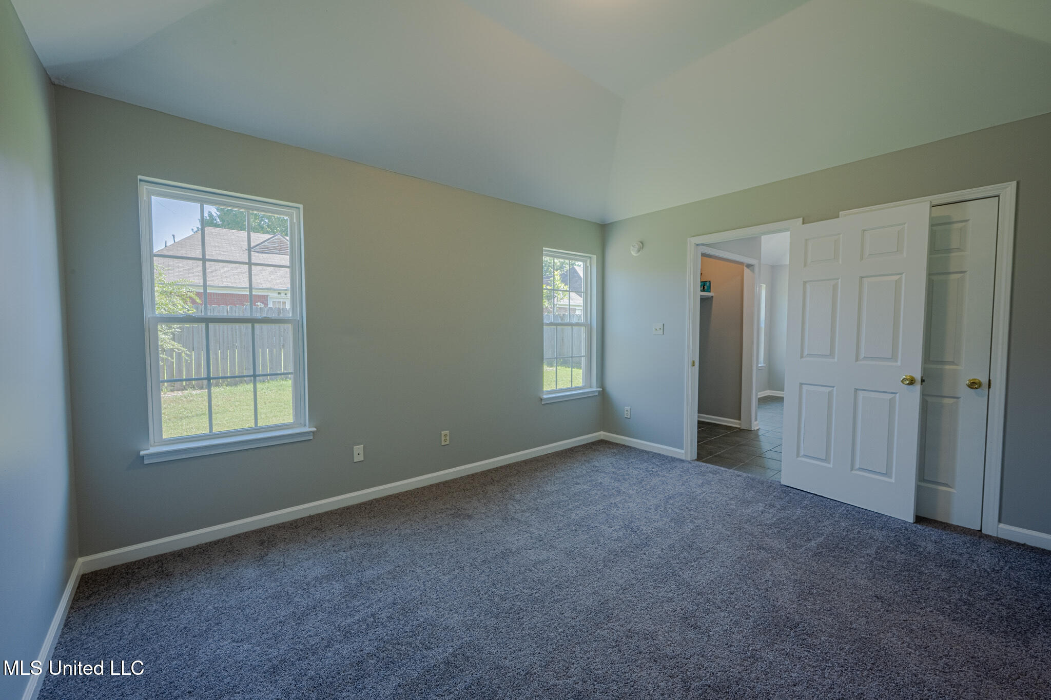 8382 Regal Bend Drive Property Photo 12