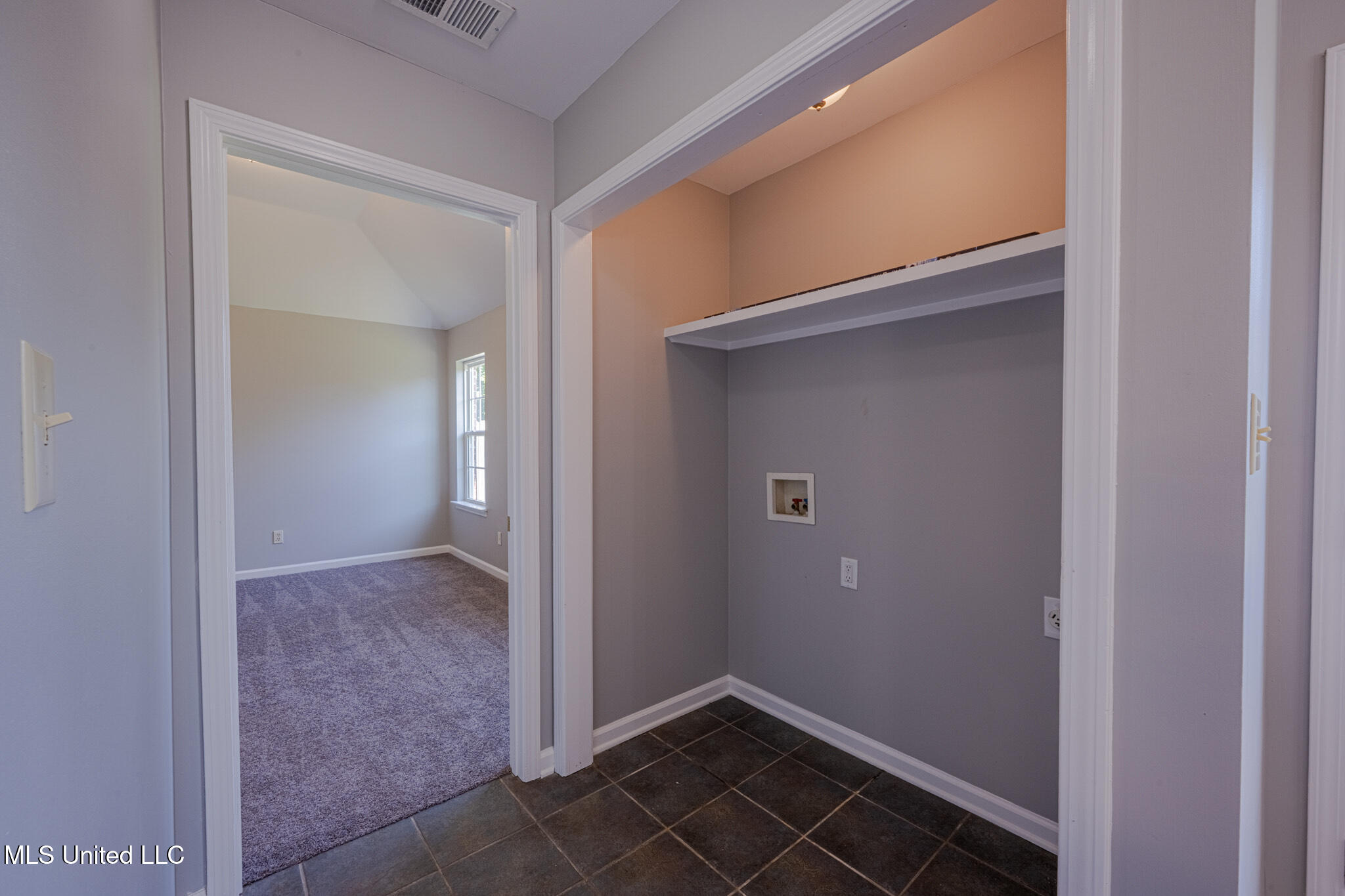 8382 Regal Bend Drive Property Photo 20