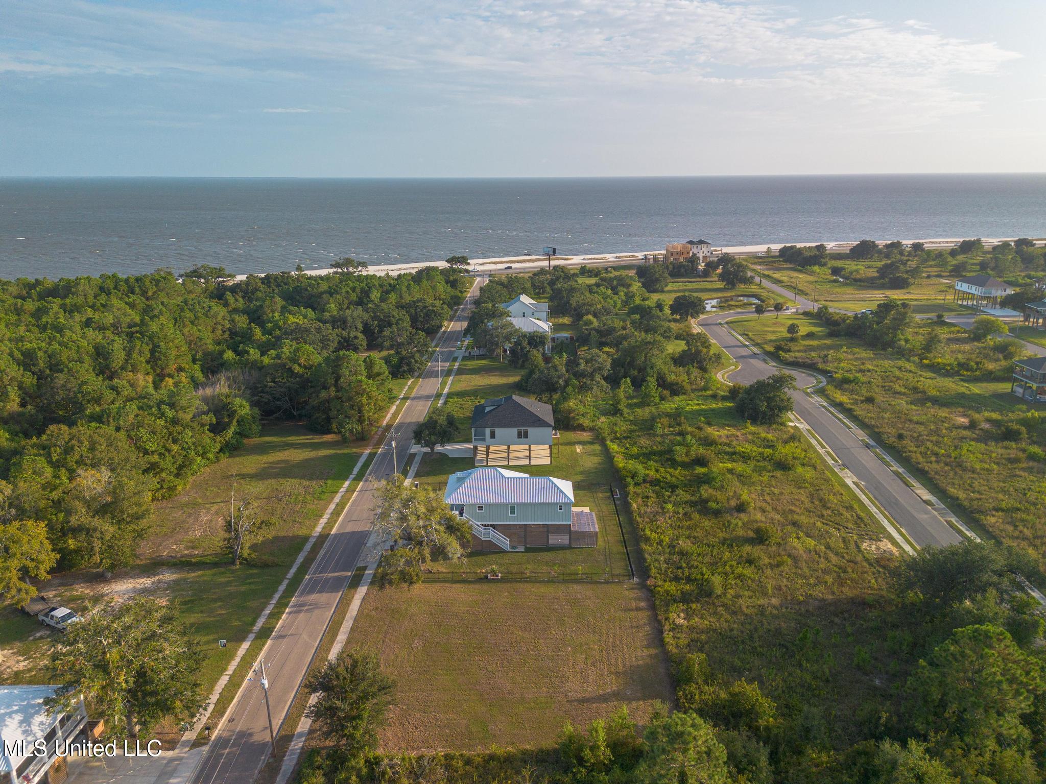 133 Markham Drive Property Photo 5