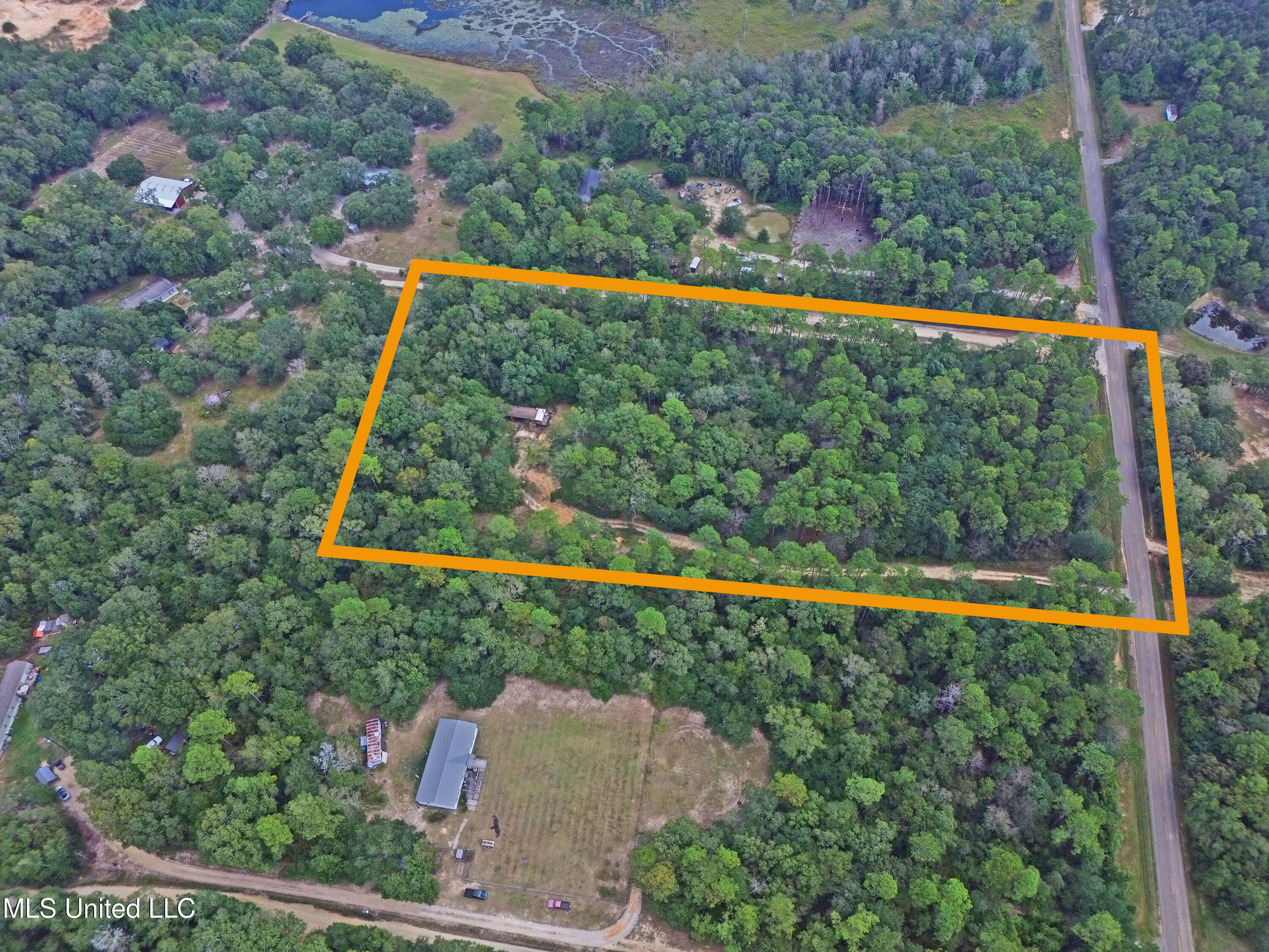 23202 Meaut Road Property Photo 4