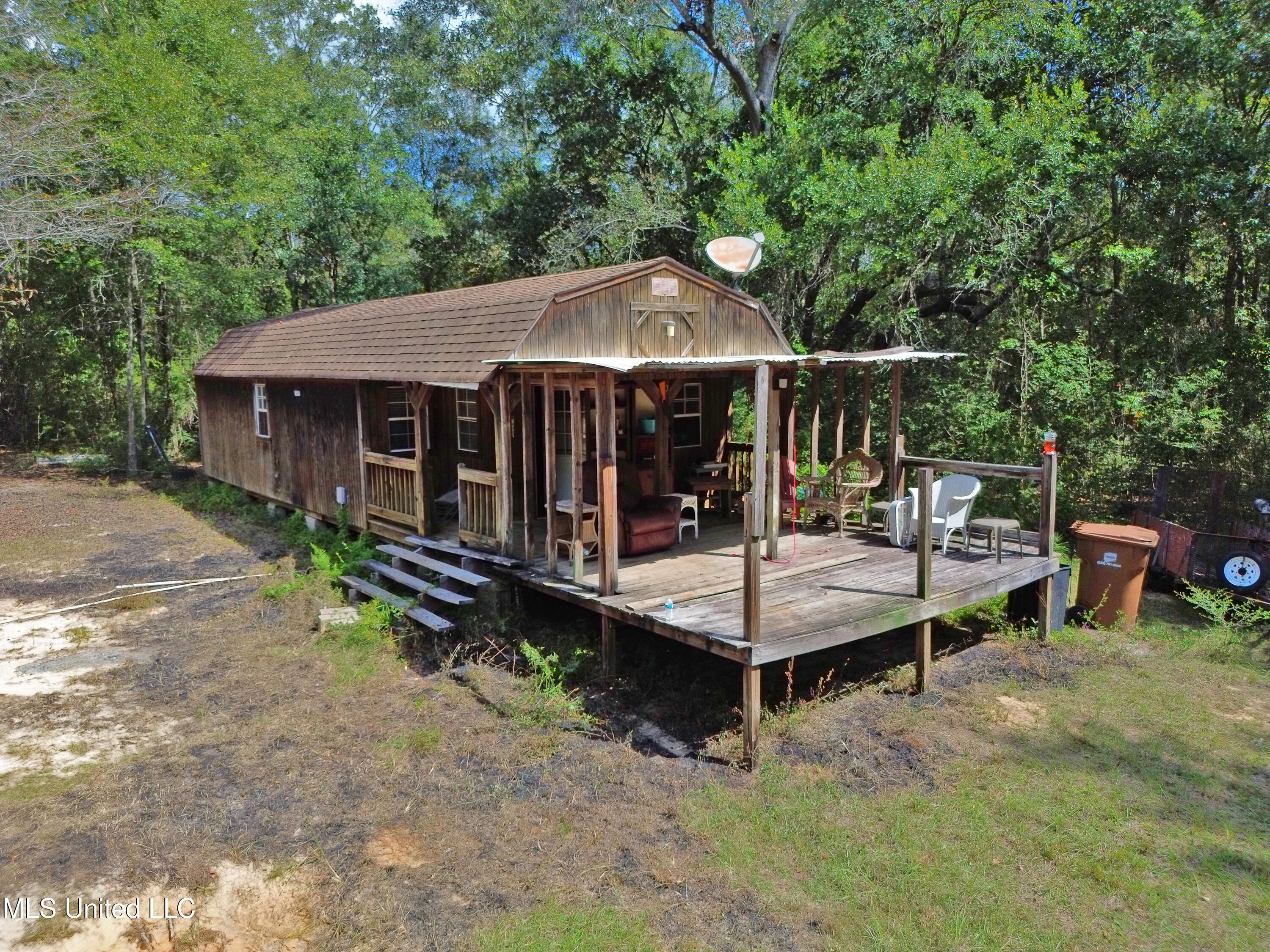 23202 Meaut Road Property Photo 9