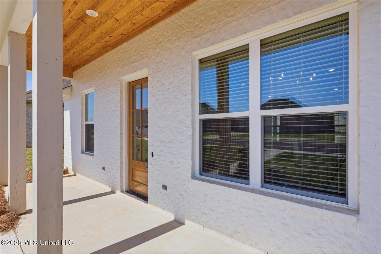 111 Willow Way Property Photo 5