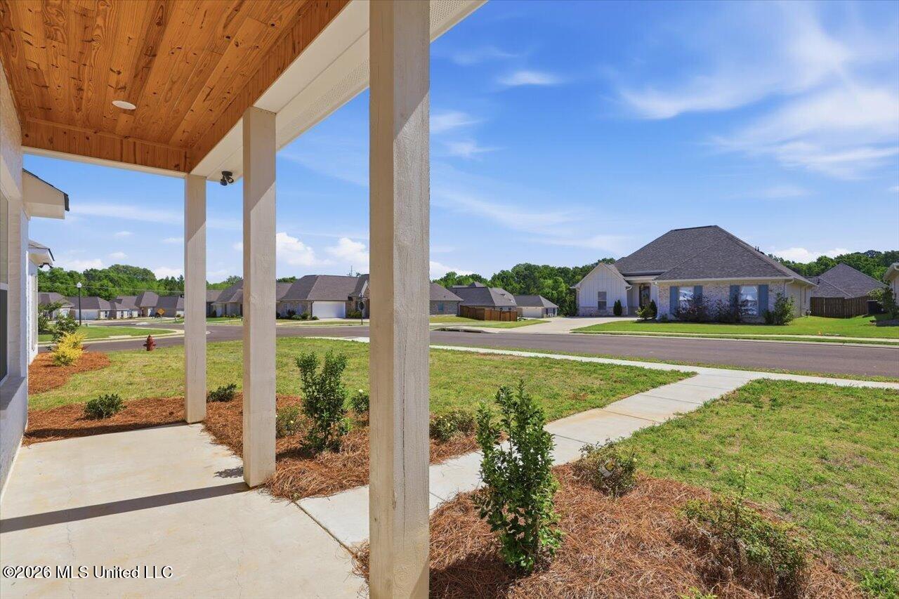 111 Willow Way Property Photo 6