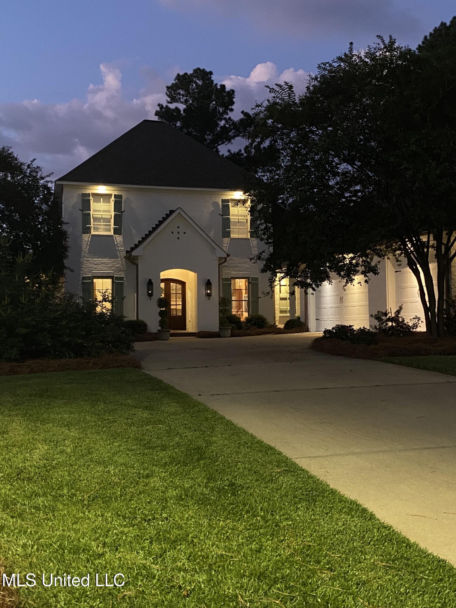 202 Saint Pierre Cove Property Photo 2