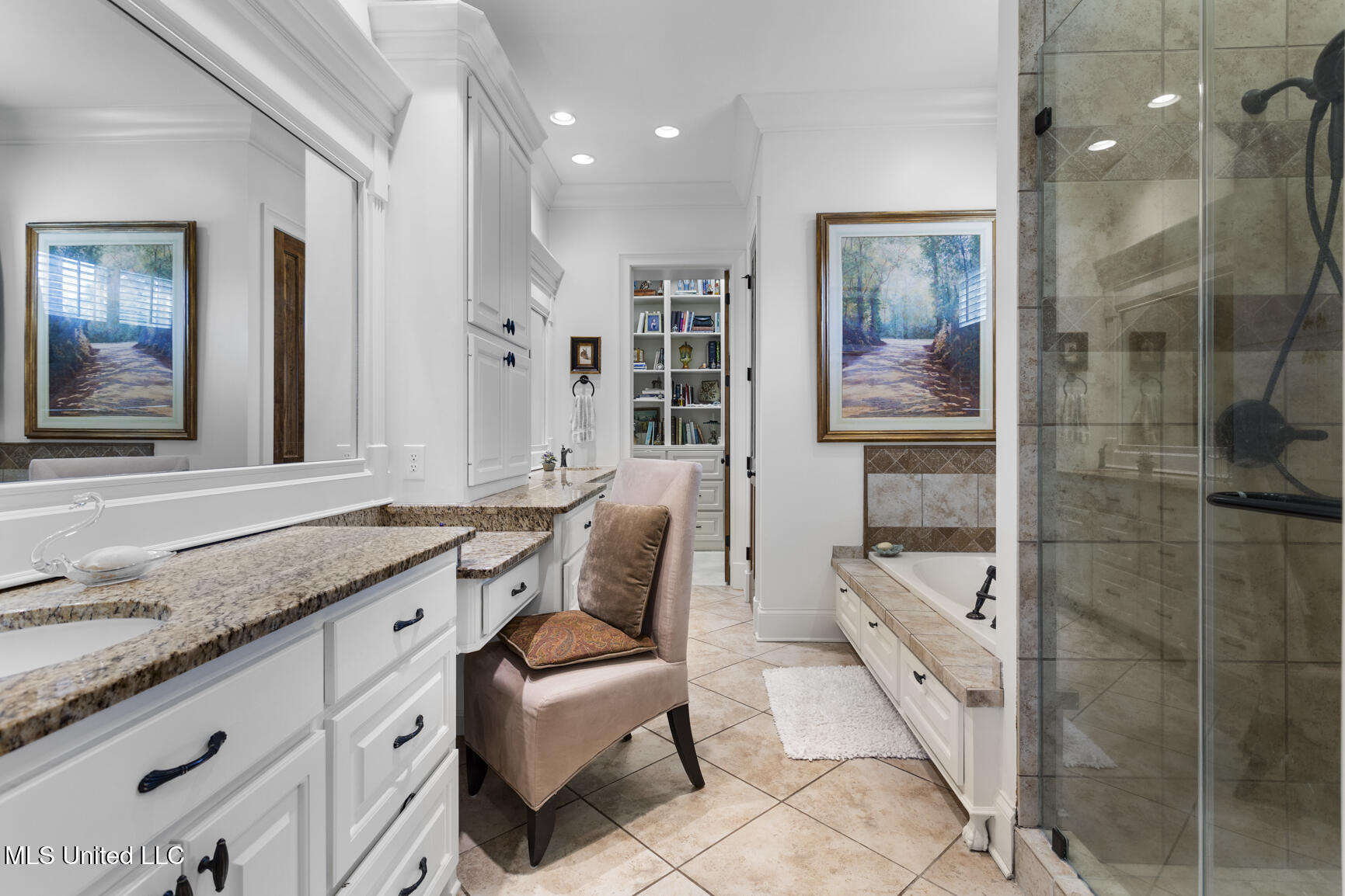 202 Saint Pierre Cove Property Photo 32