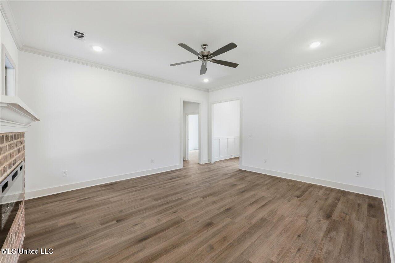 309 Stronghold Drive Property Photo 8