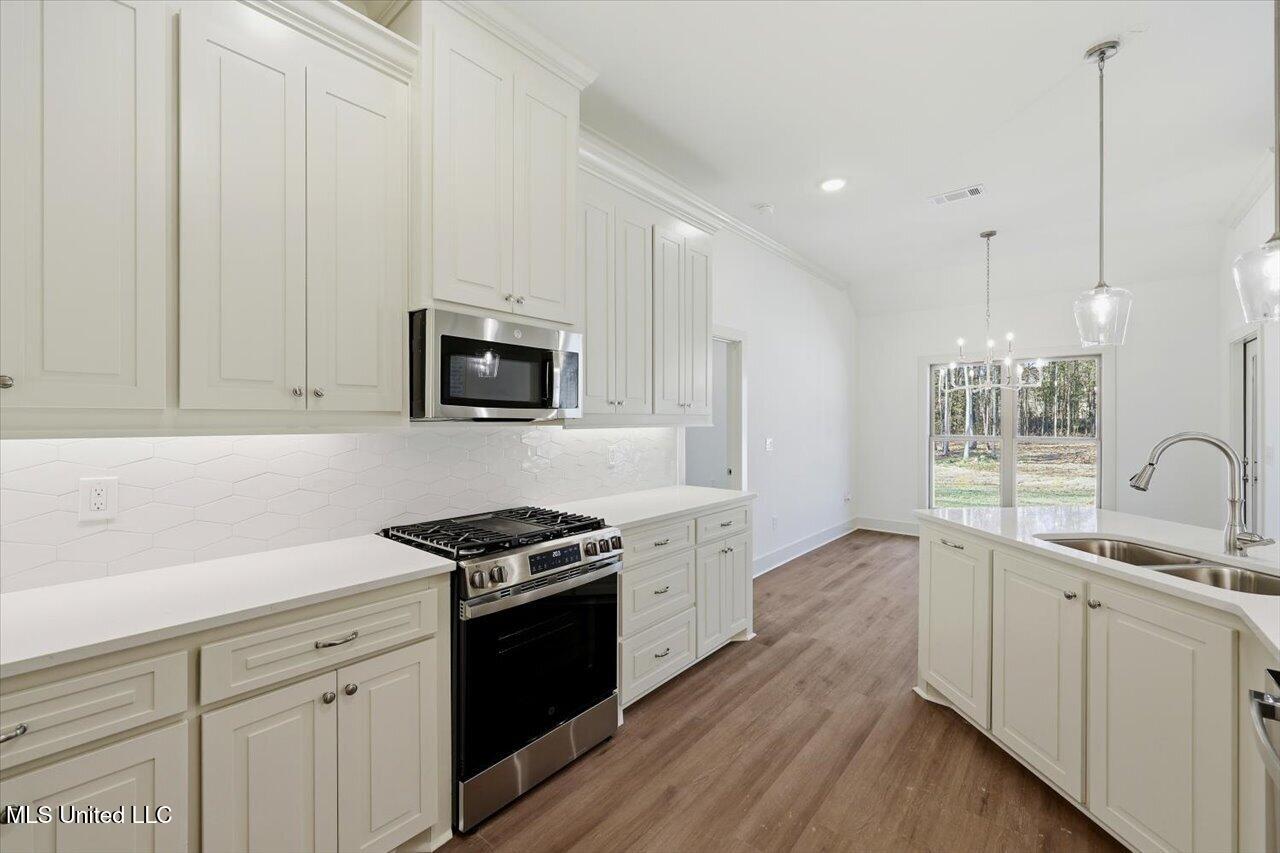 309 Stronghold Drive Property Photo 12