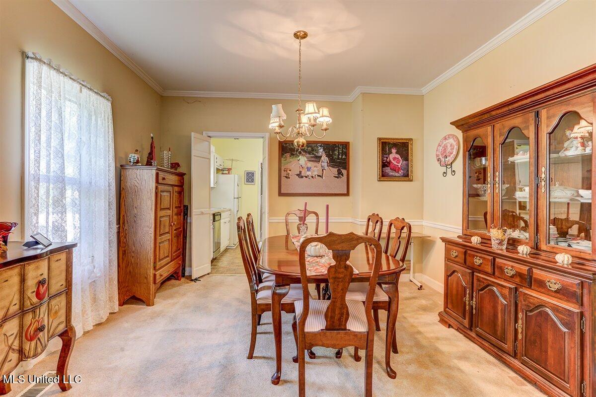 325 Hamilton Street Property Photo 14