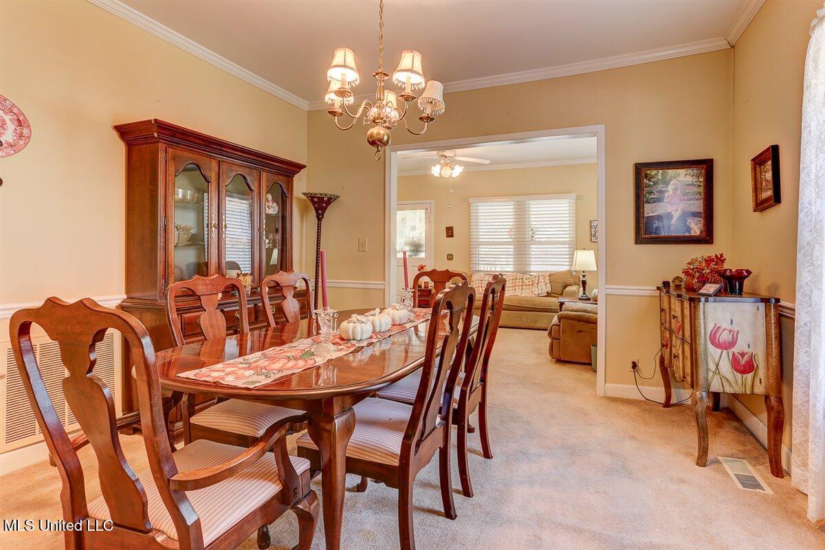 325 Hamilton Street Property Photo 15