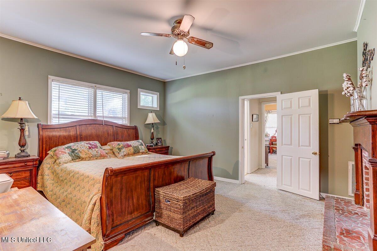 325 Hamilton Street Property Photo 22
