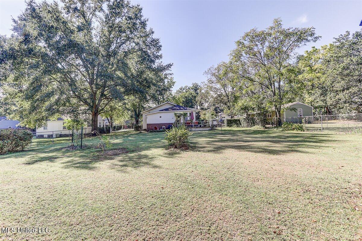 325 Hamilton Street Property Photo 33