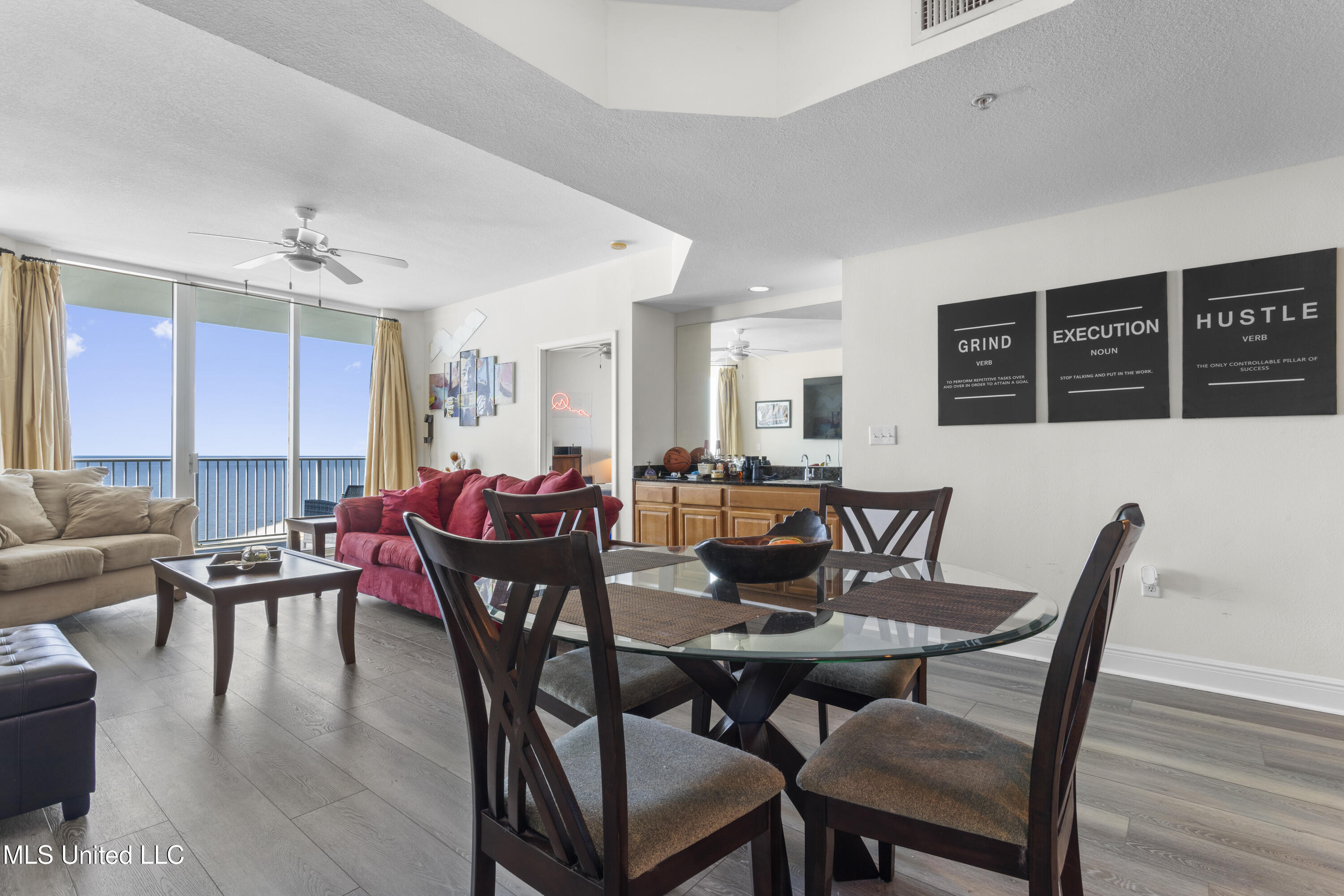 2668 Beach Boulevard Property Photo 3