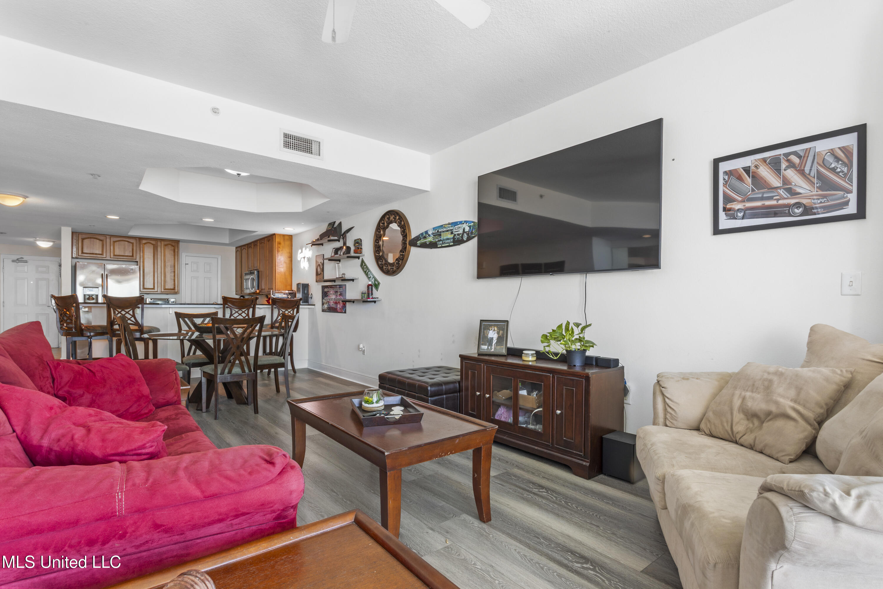 2668 Beach Boulevard Property Photo 15