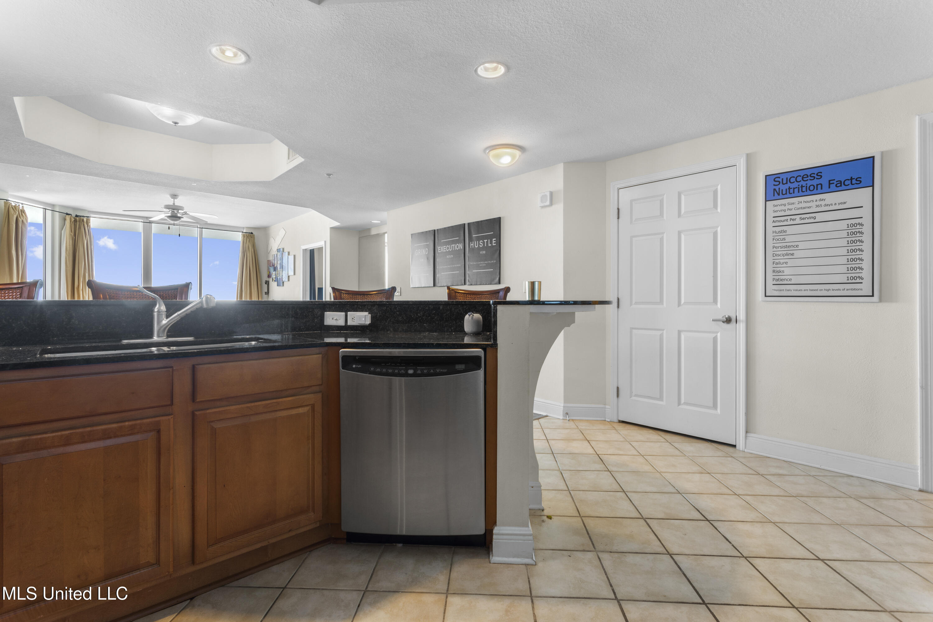 2668 Beach Boulevard Property Photo 19