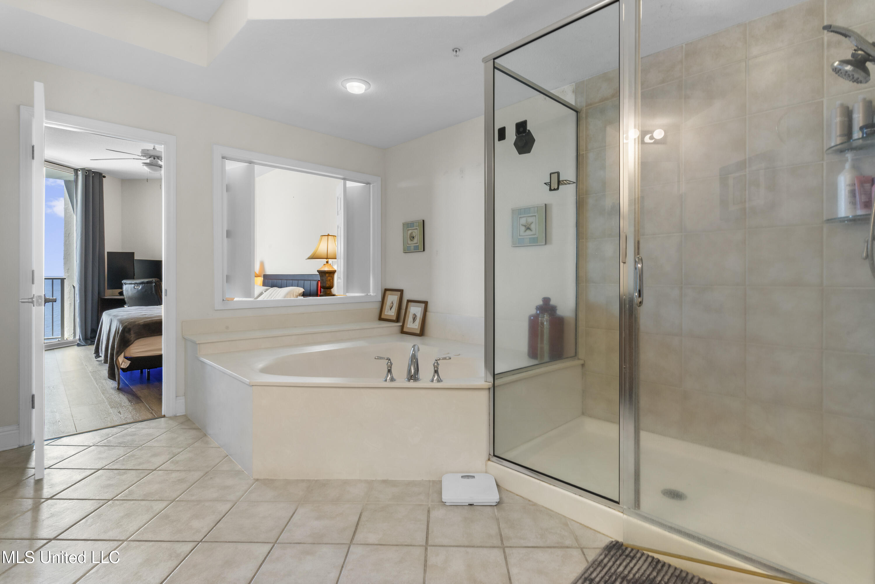 2668 Beach Boulevard Property Photo 30