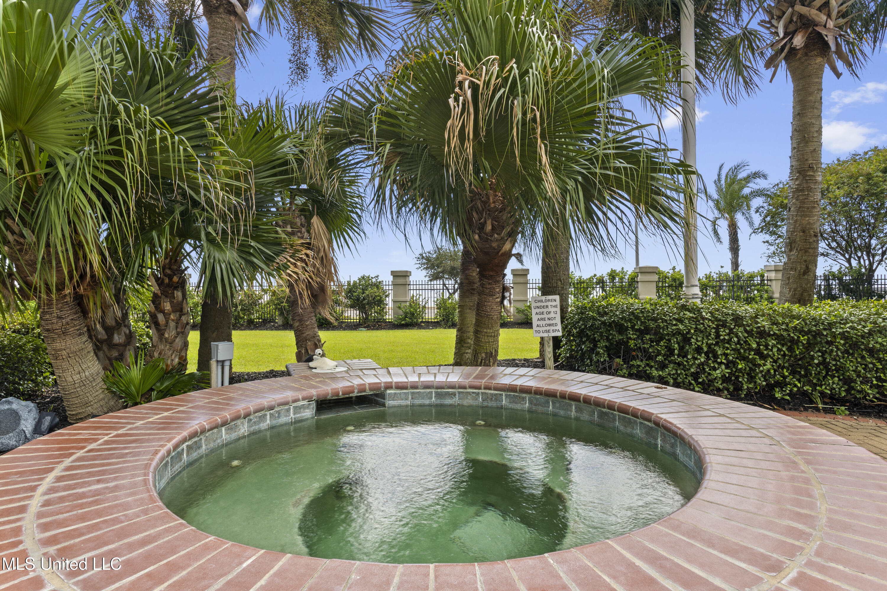 2668 Beach Boulevard Property Photo 51