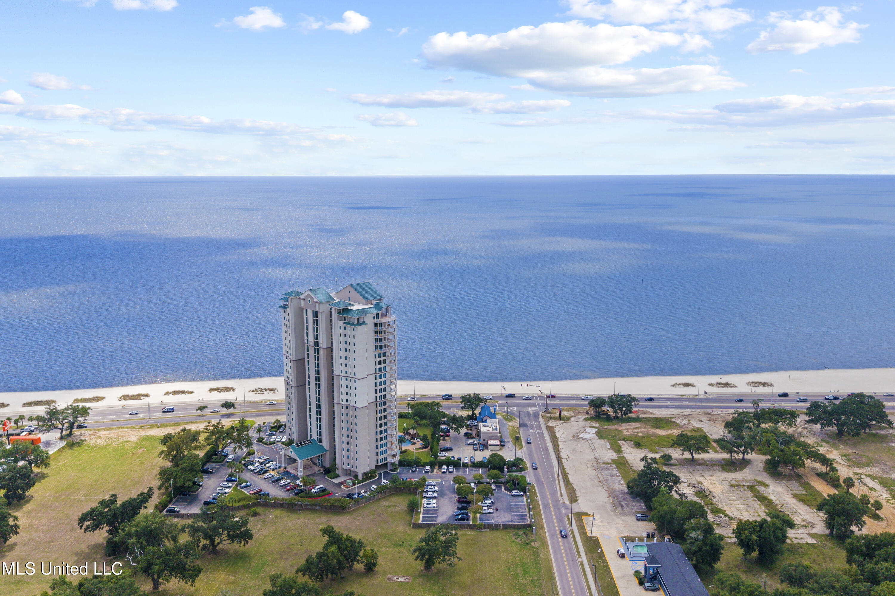 2668 Beach Boulevard Property Photo 56