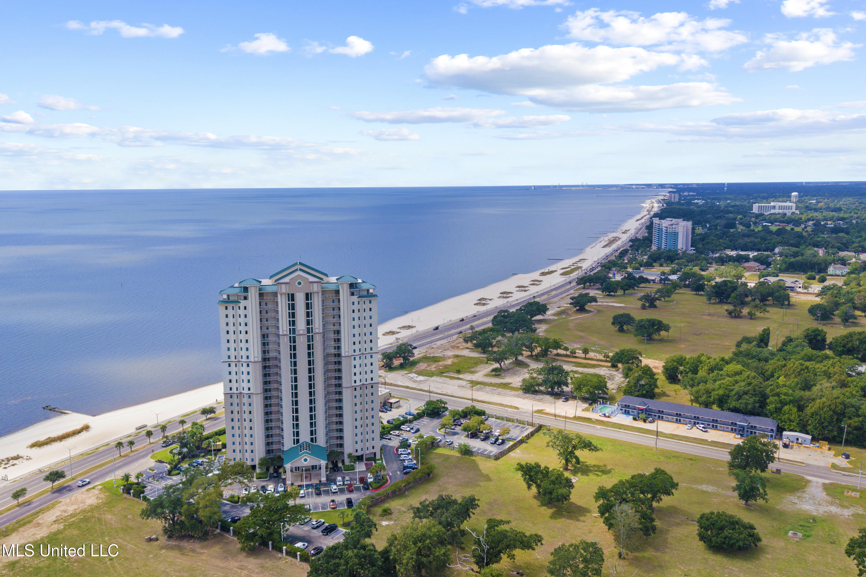 2668 Beach Boulevard Property Photo 57