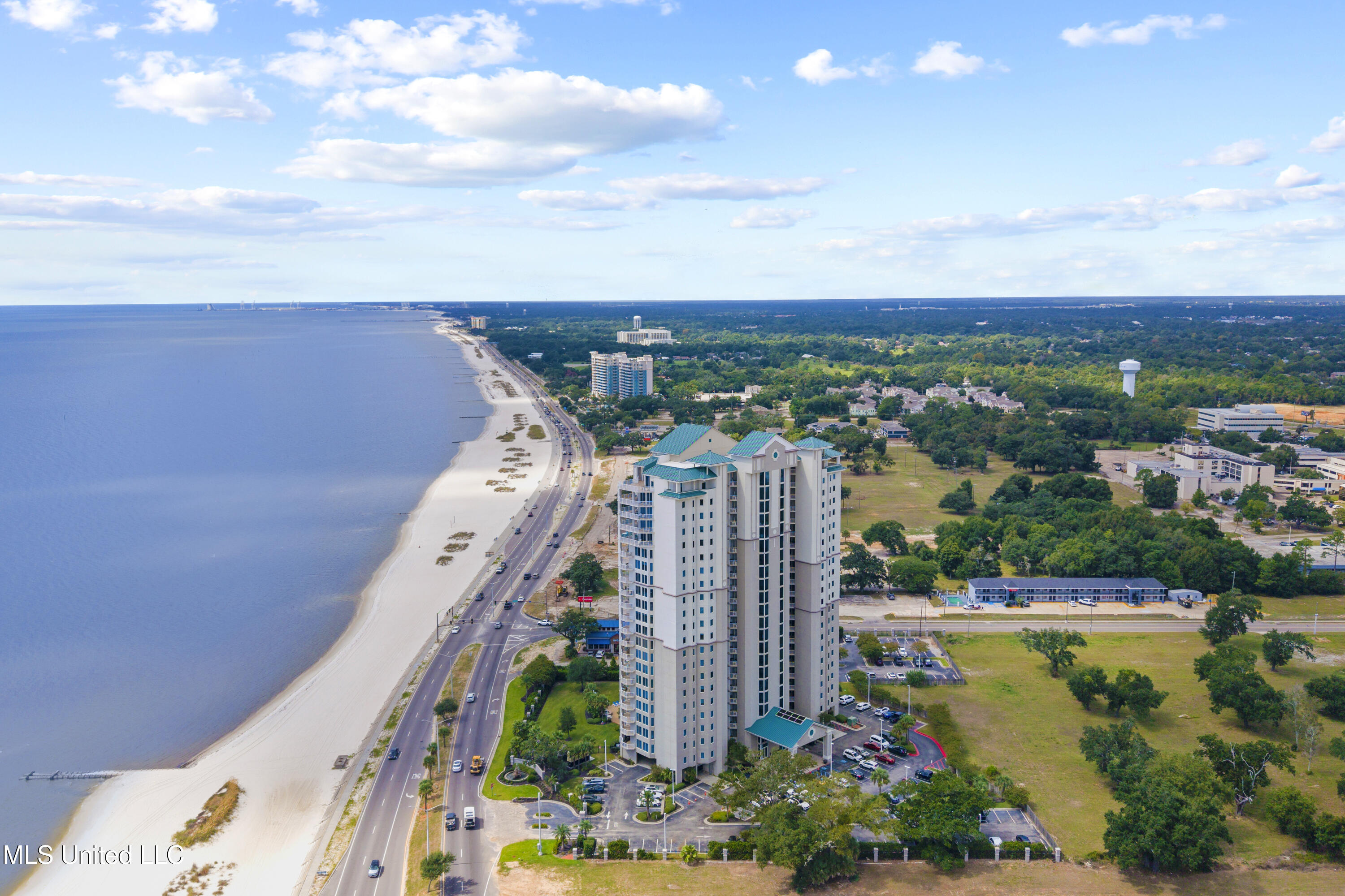 2668 Beach Boulevard Property Photo 58